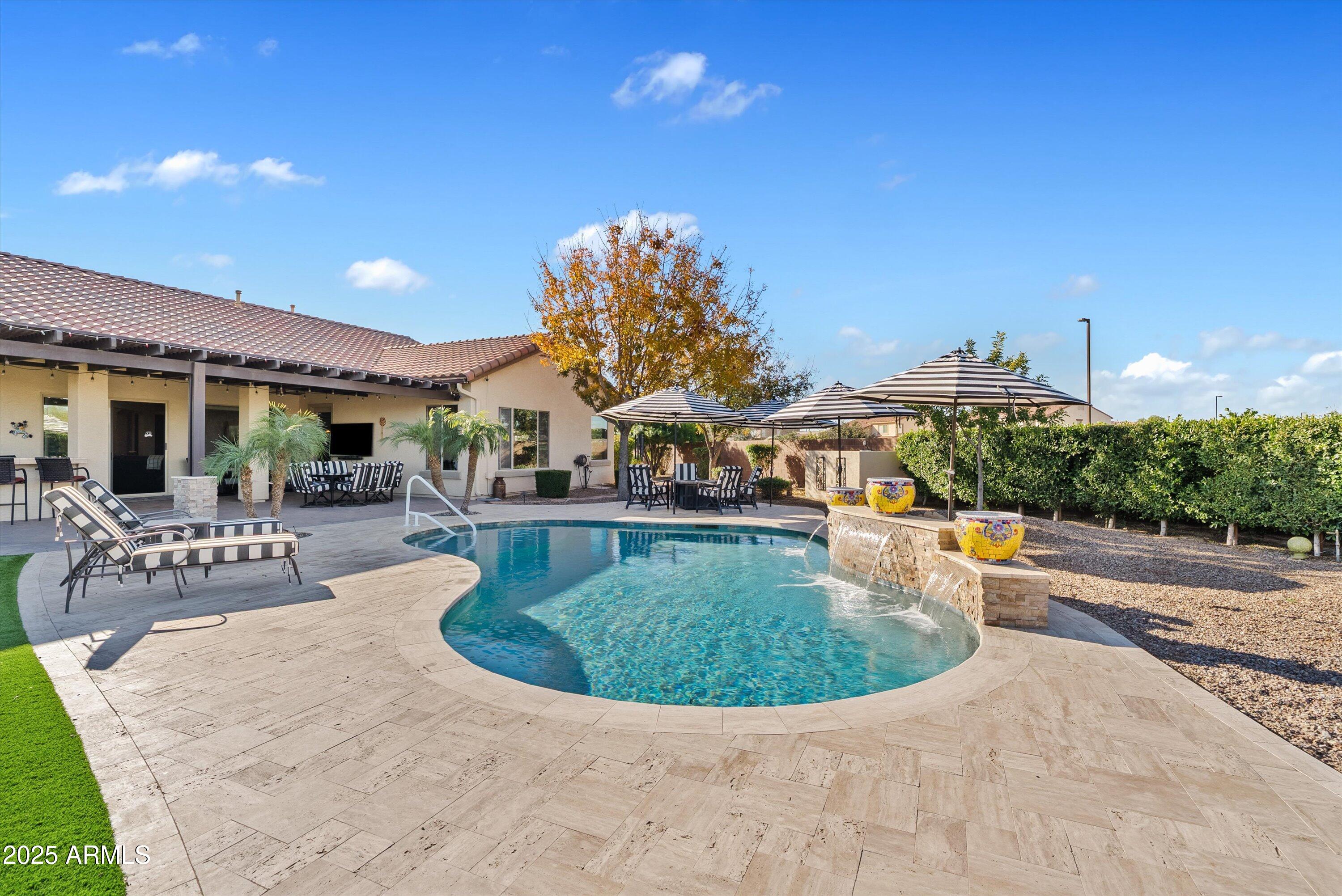 6694 S SINOVA Avenue