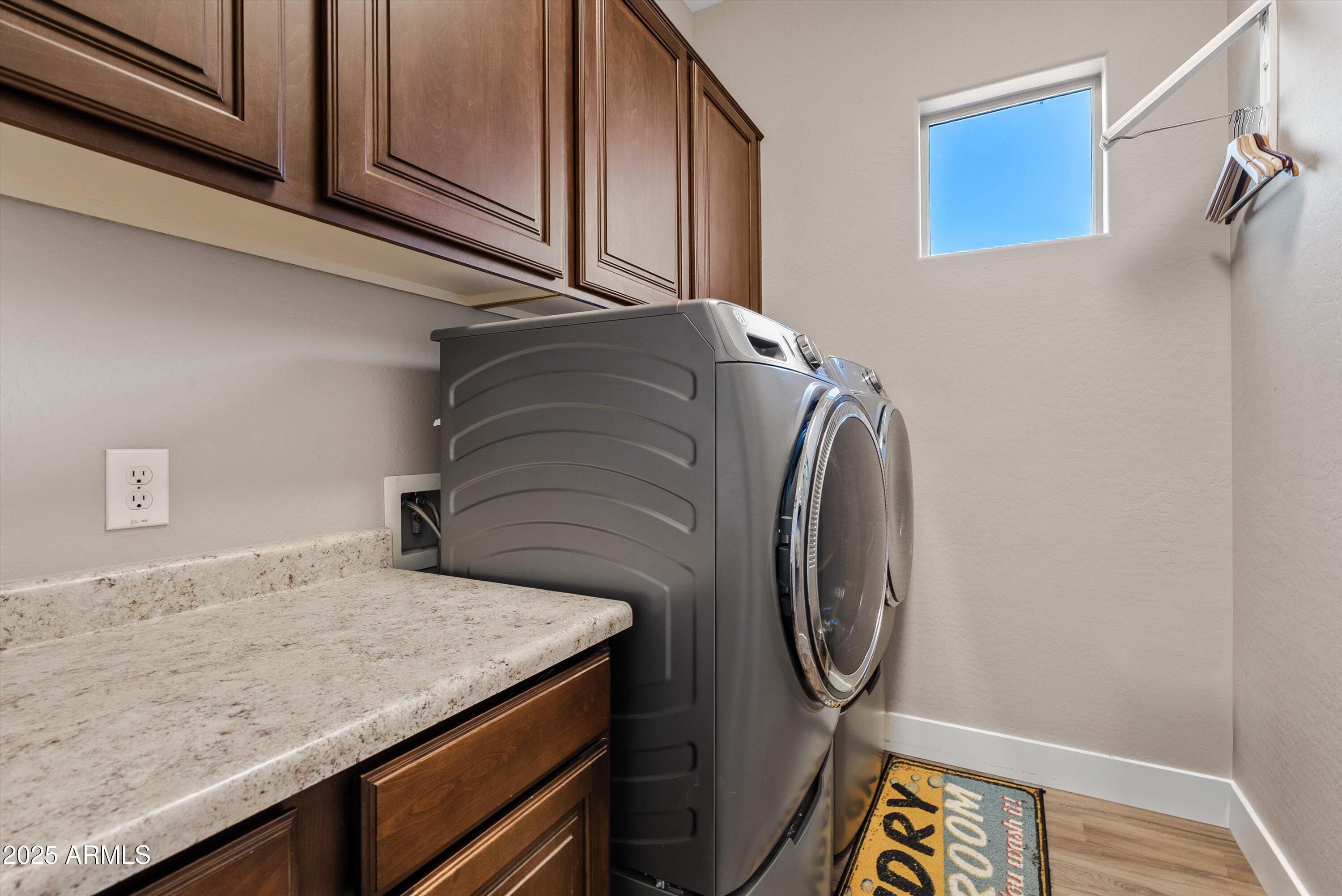 6694 S SINOVA Avenue