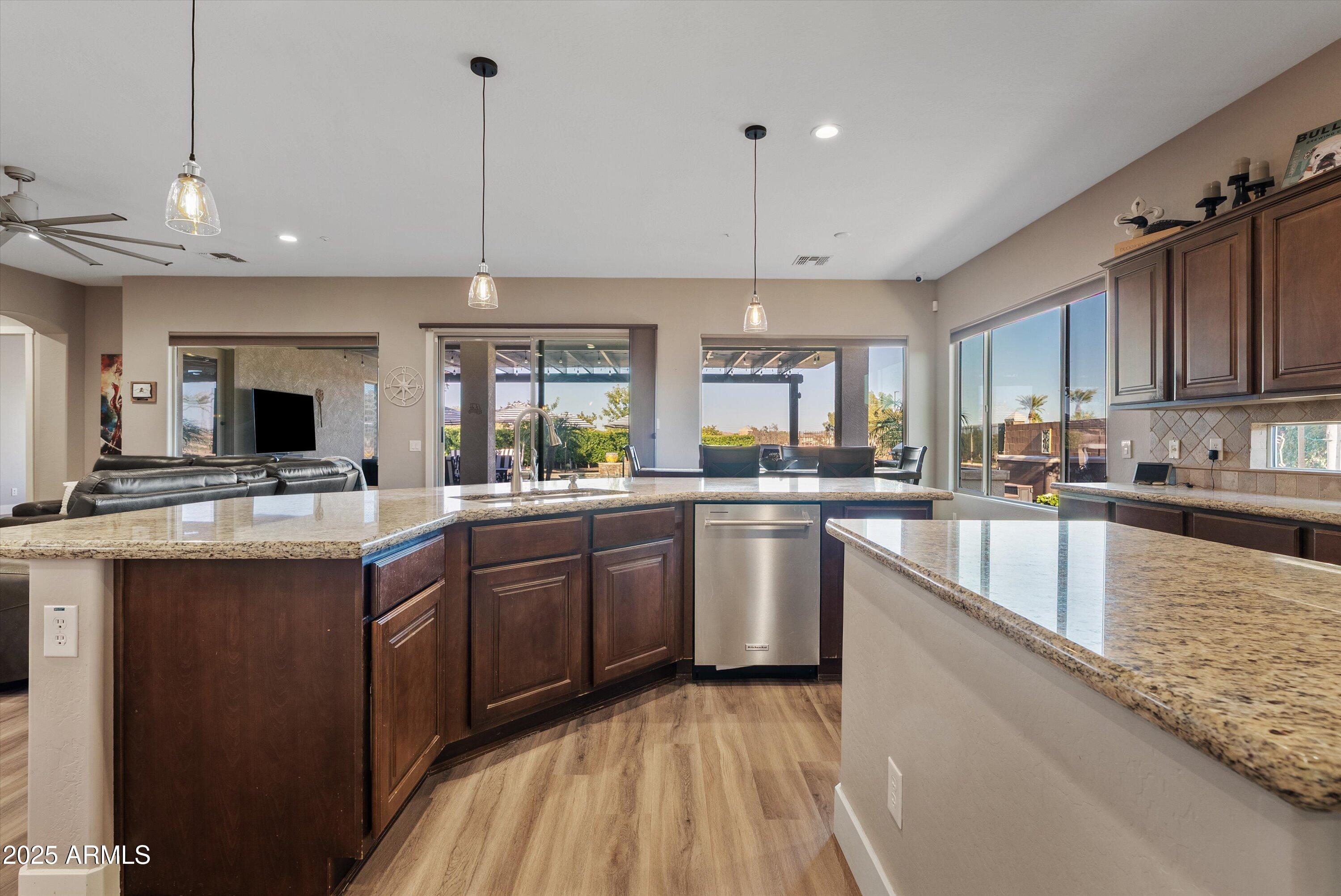 6694 S SINOVA Avenue