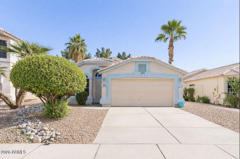 941 N BLACKBIRD Drive