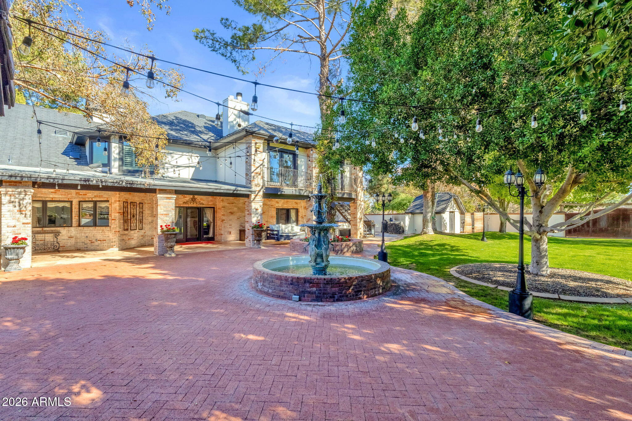 721 E SAN PEDRO Avenue
