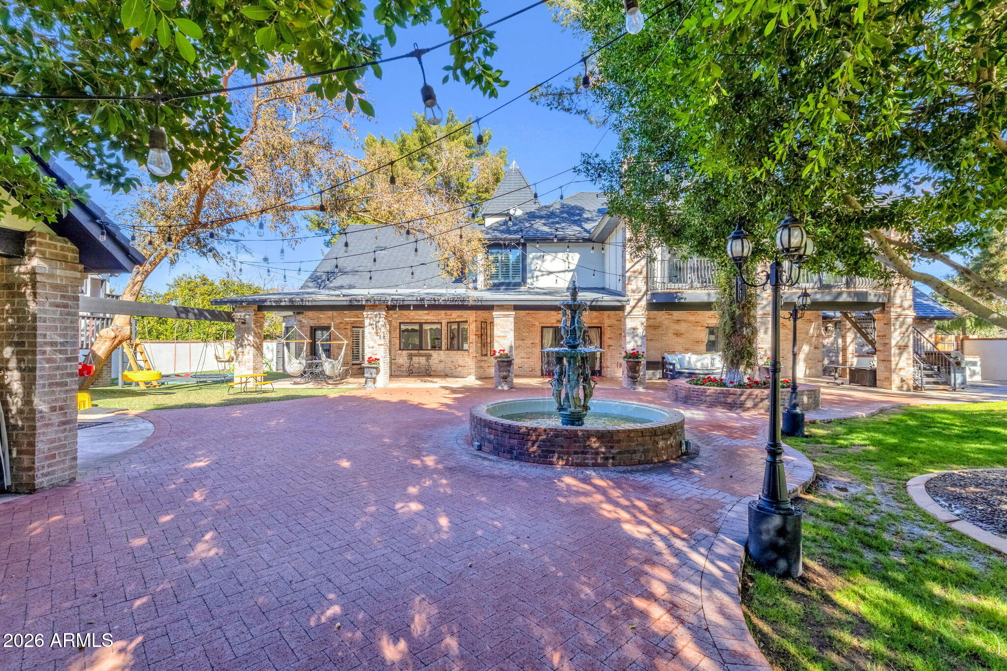 721 E SAN PEDRO Avenue