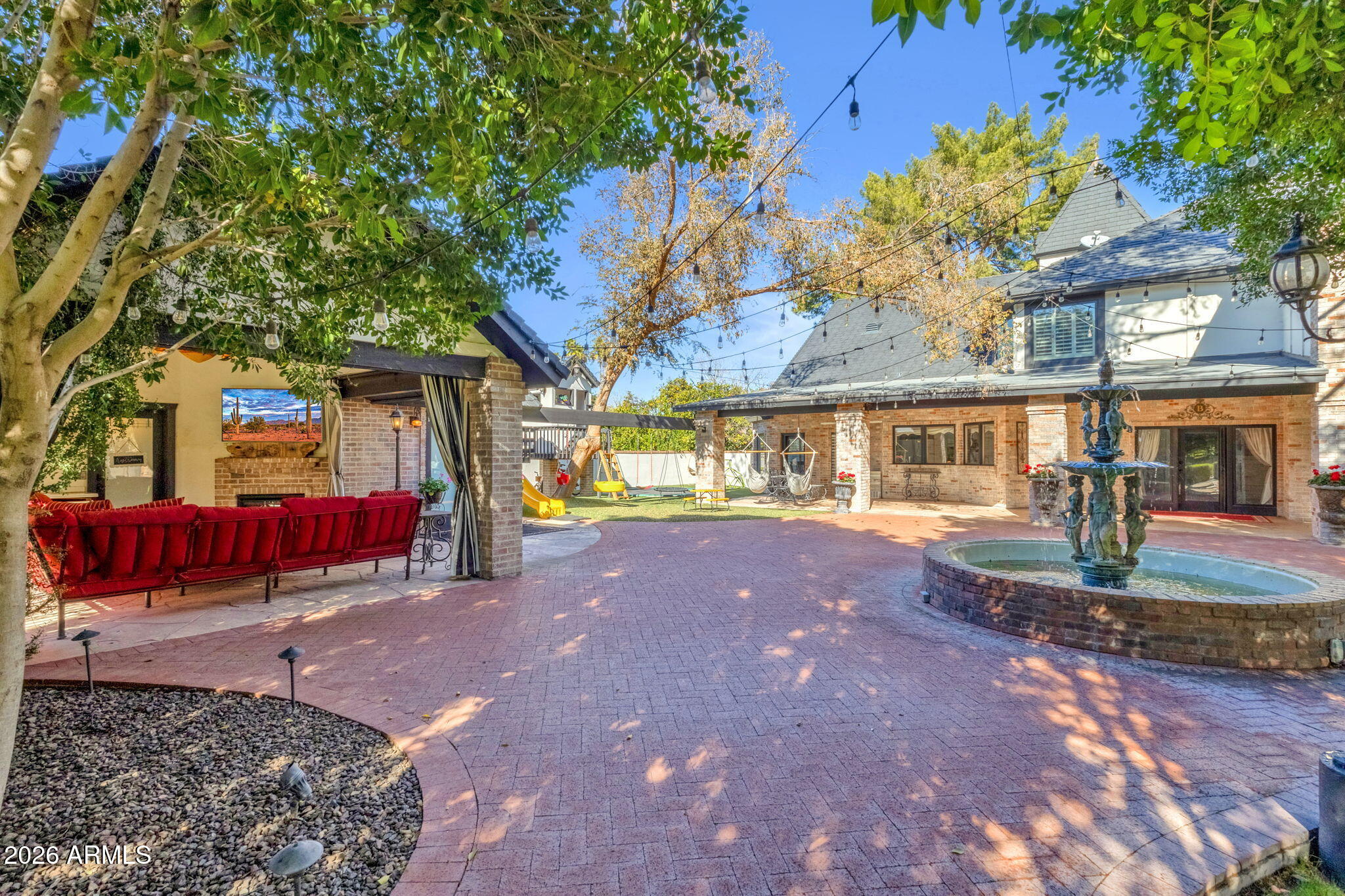721 E SAN PEDRO Avenue