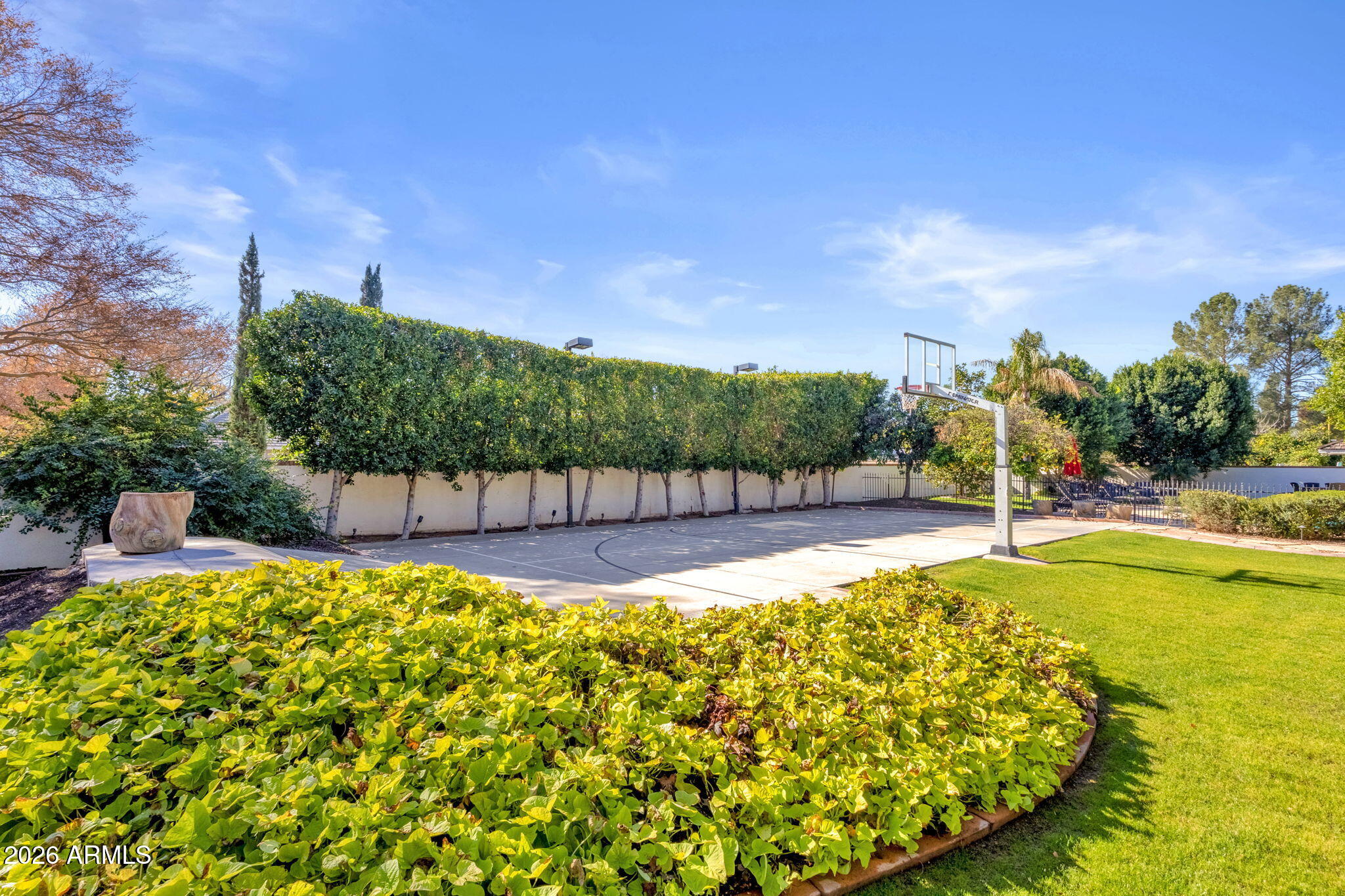 721 E SAN PEDRO Avenue