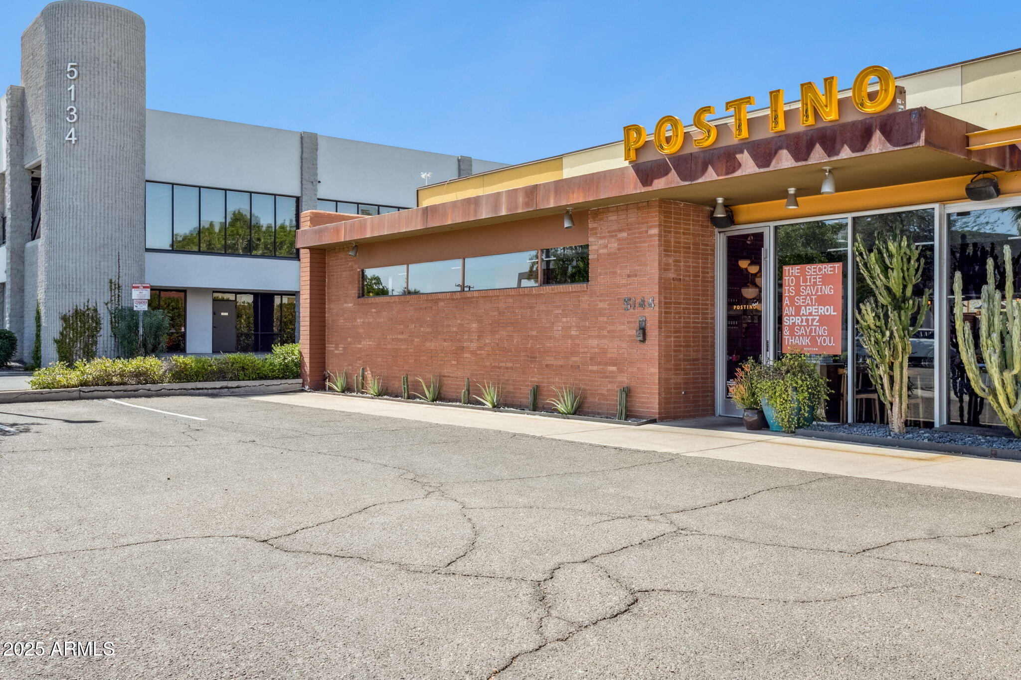 610 E MONTEBELLO Avenue 41