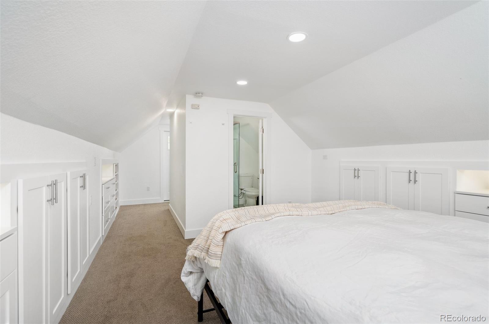 426 Knox Court