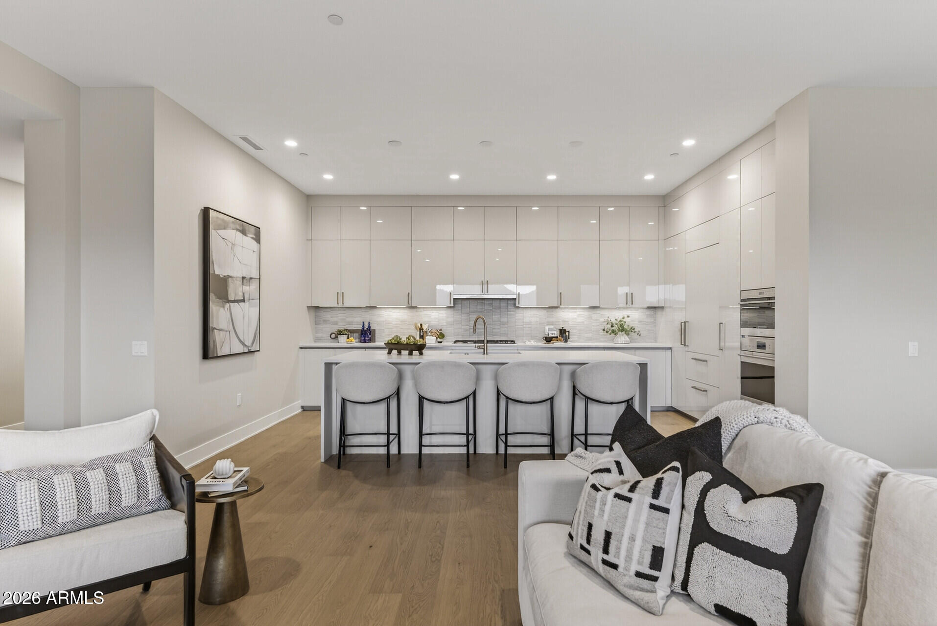 19355 N 73RD Way E2014