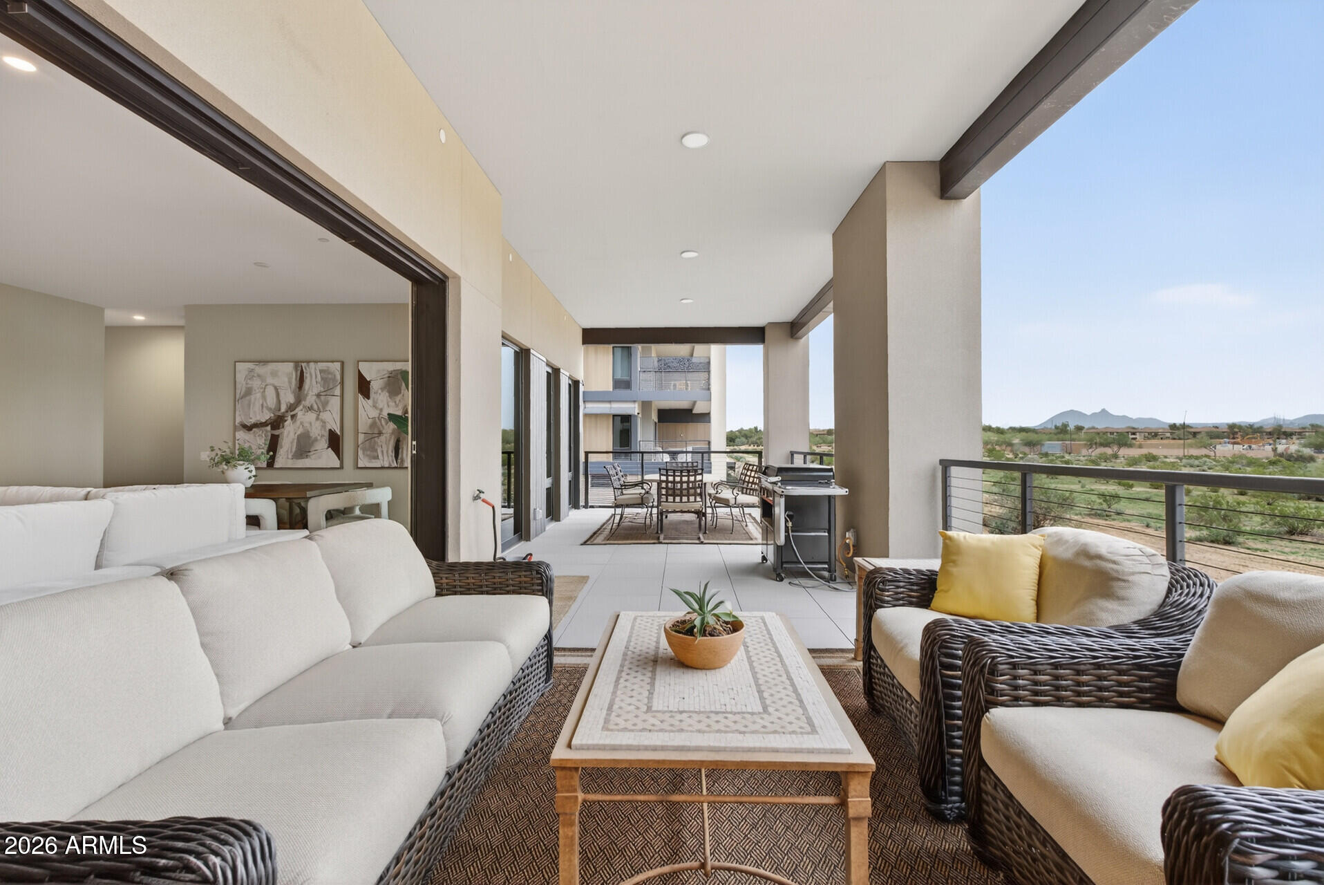 19355 N 73RD Way E2014