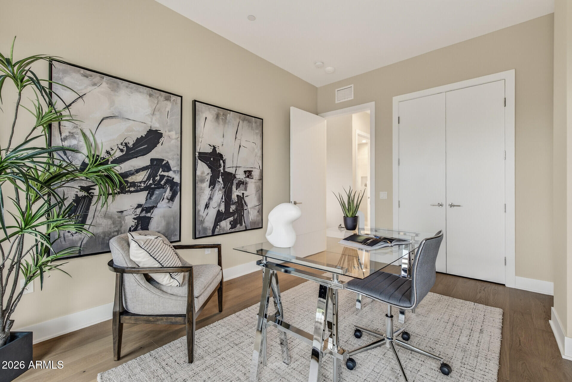 19355 N 73RD Way E2014