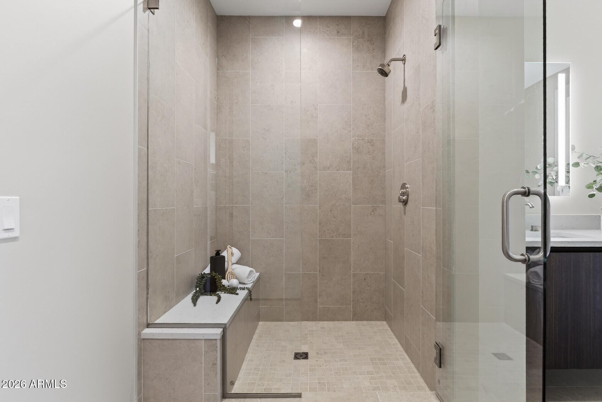 19355 N 73RD Way E2014