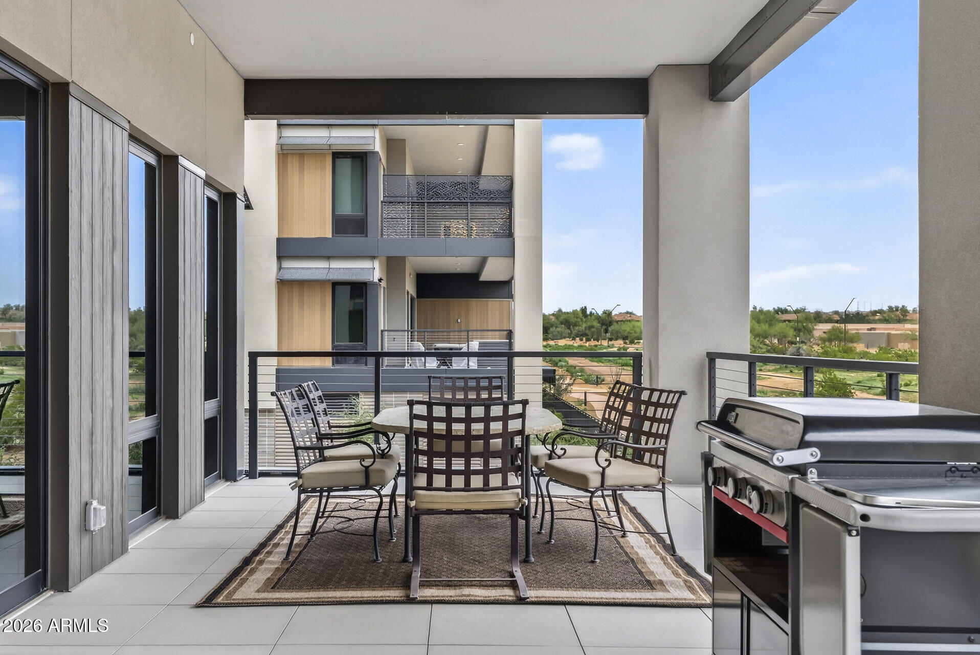 19355 N 73RD Way E2014