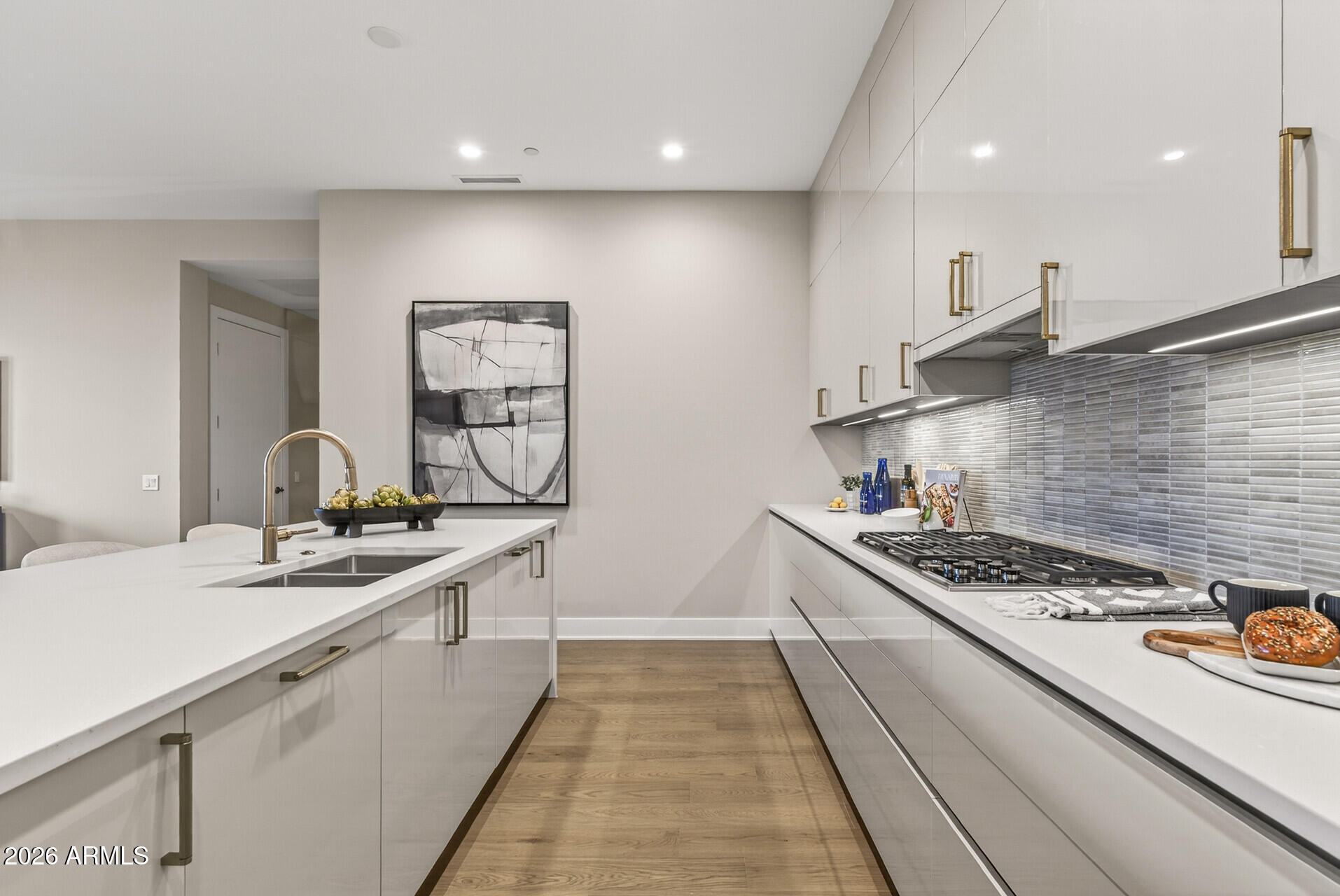 19355 N 73RD Way E2014