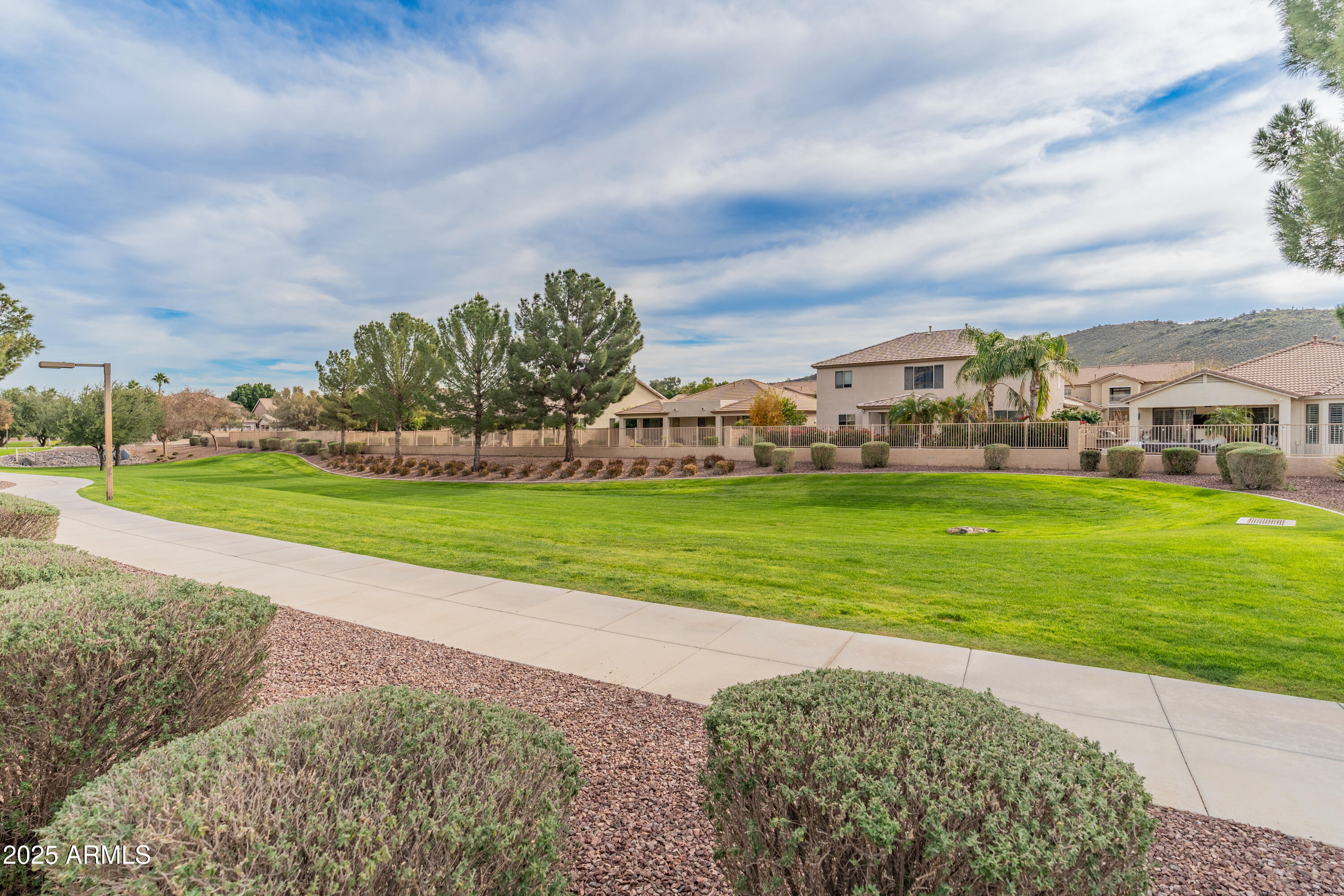 5929 W Park View Lane