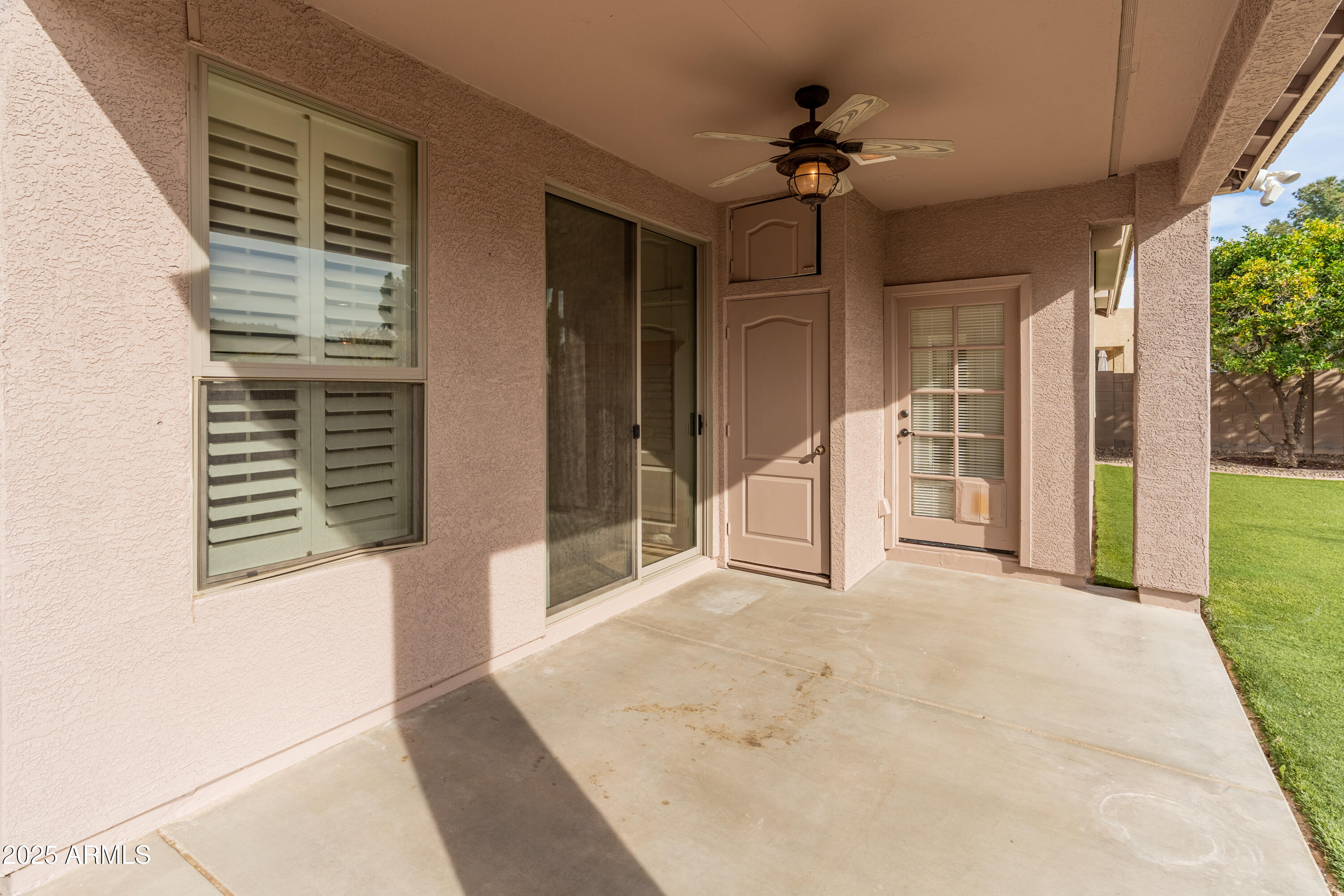 5929 W Park View Lane