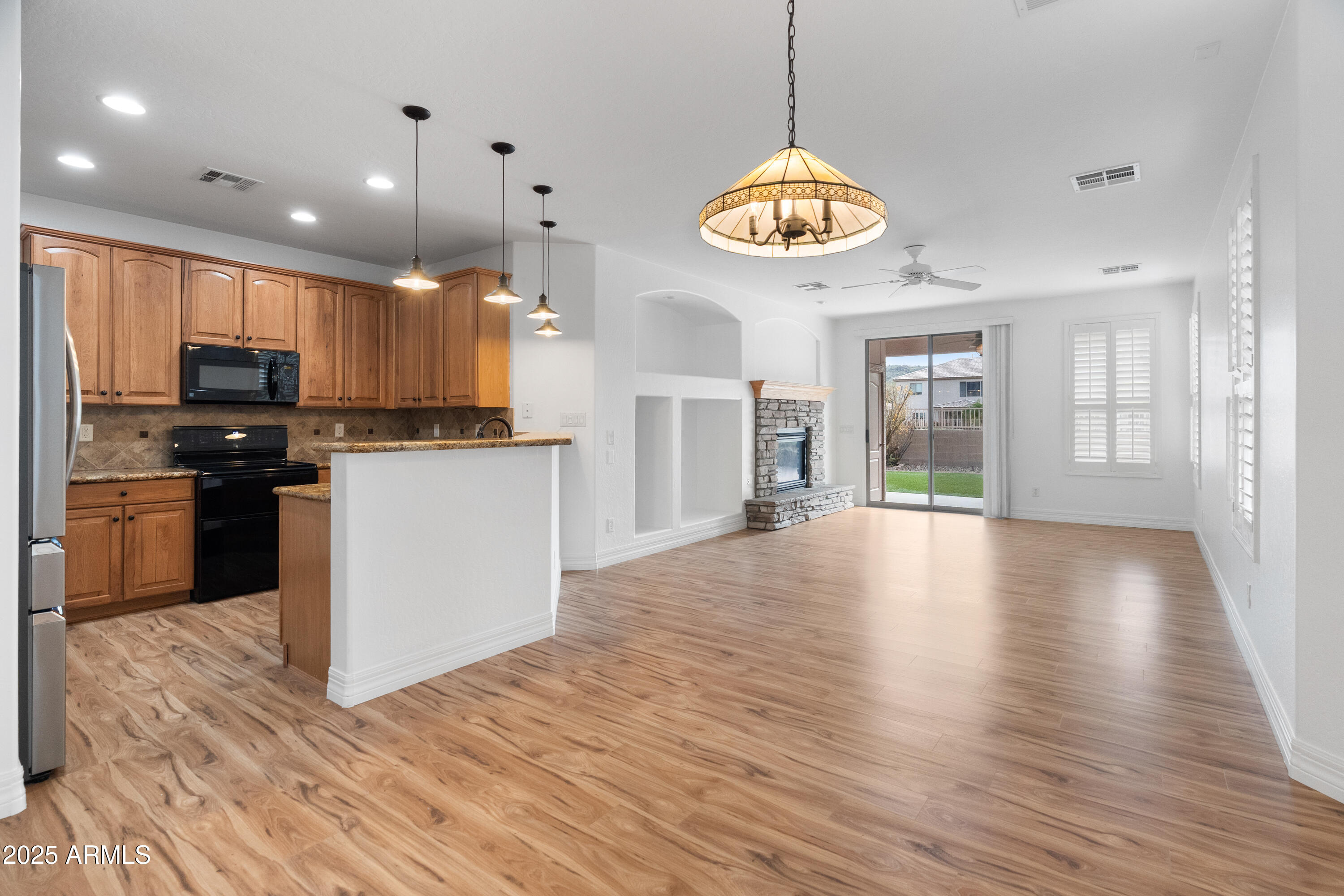 5929 W Park View Lane