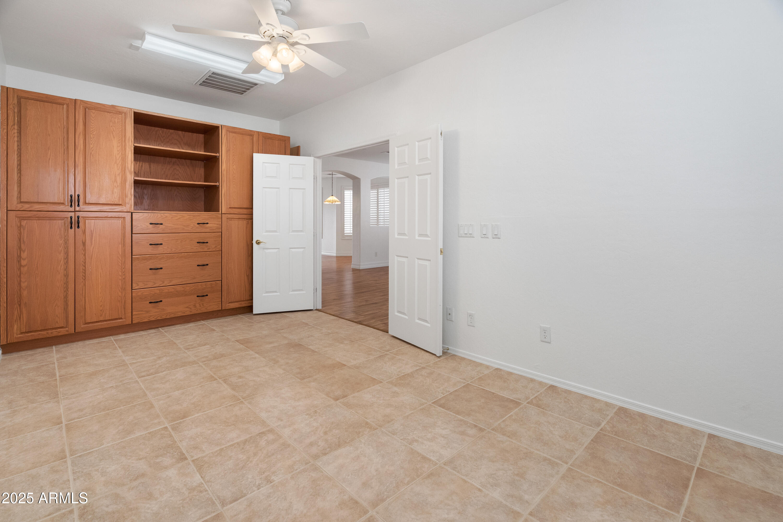 5929 W Park View Lane