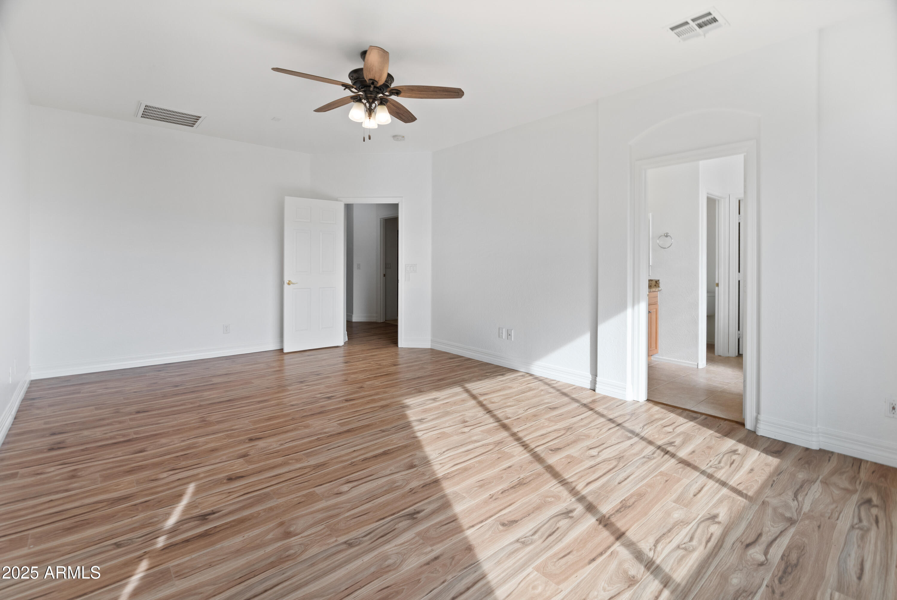 5929 W Park View Lane