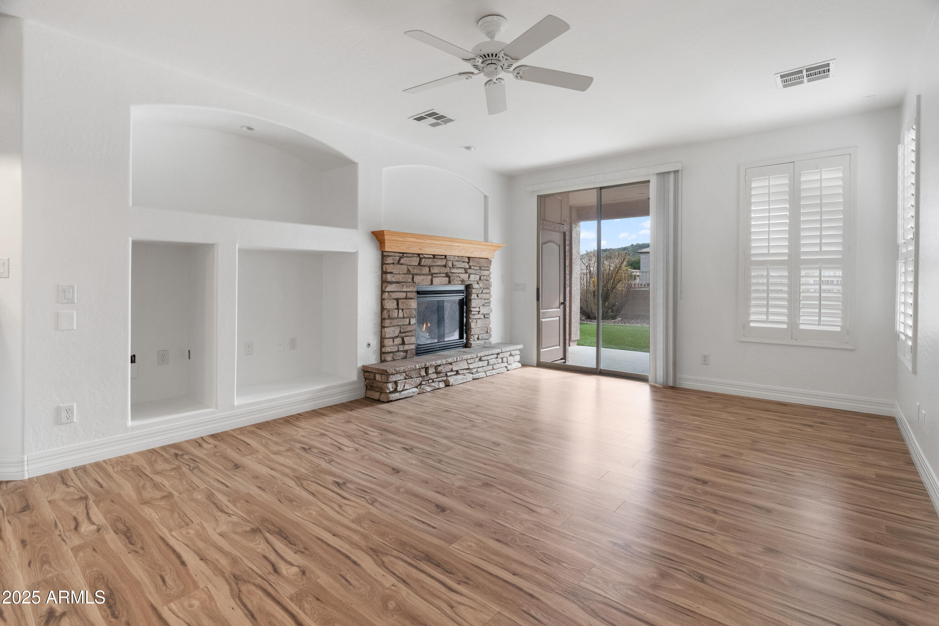 5929 W Park View Lane