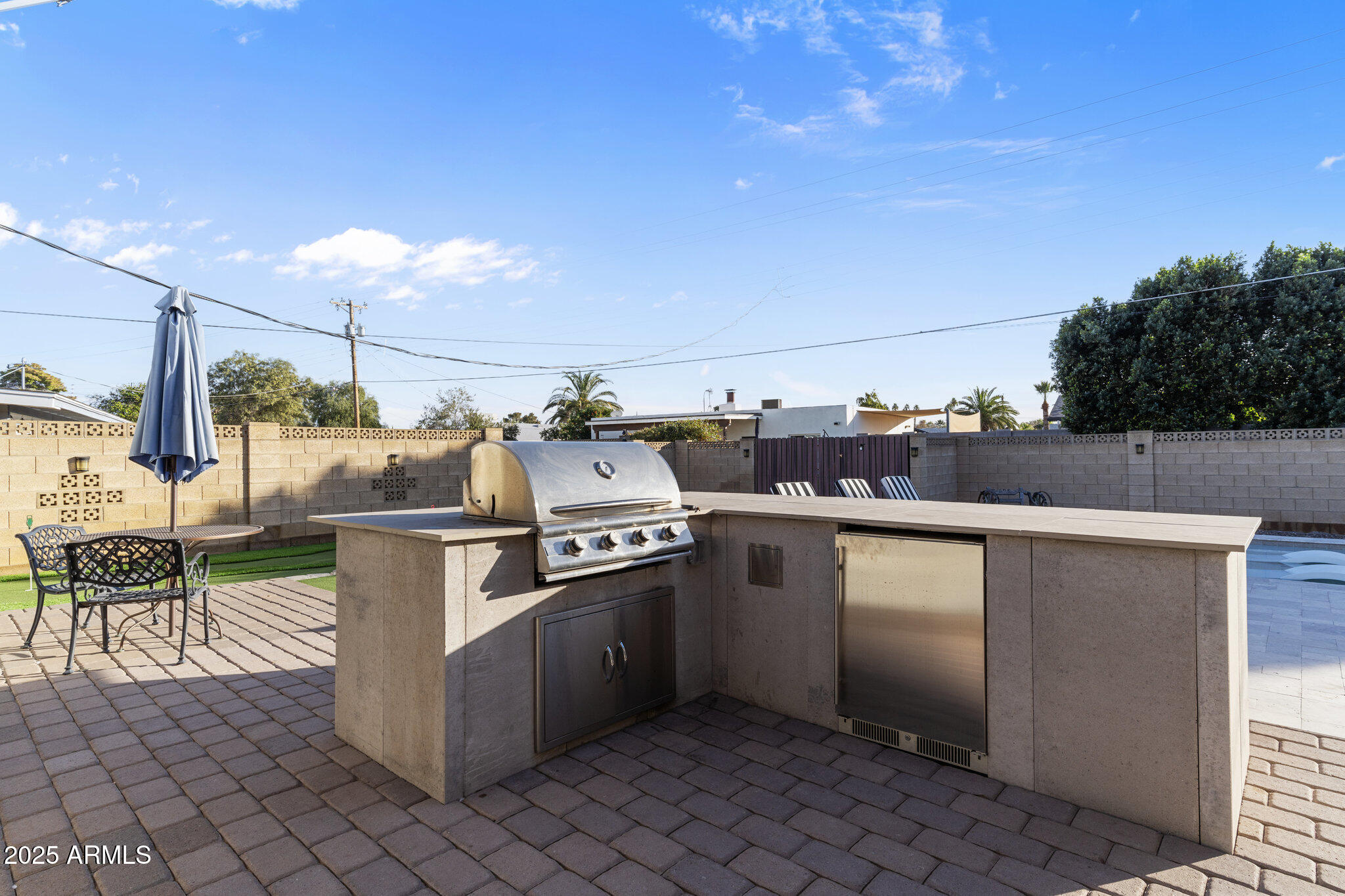 8507 E MONTECITO Avenue