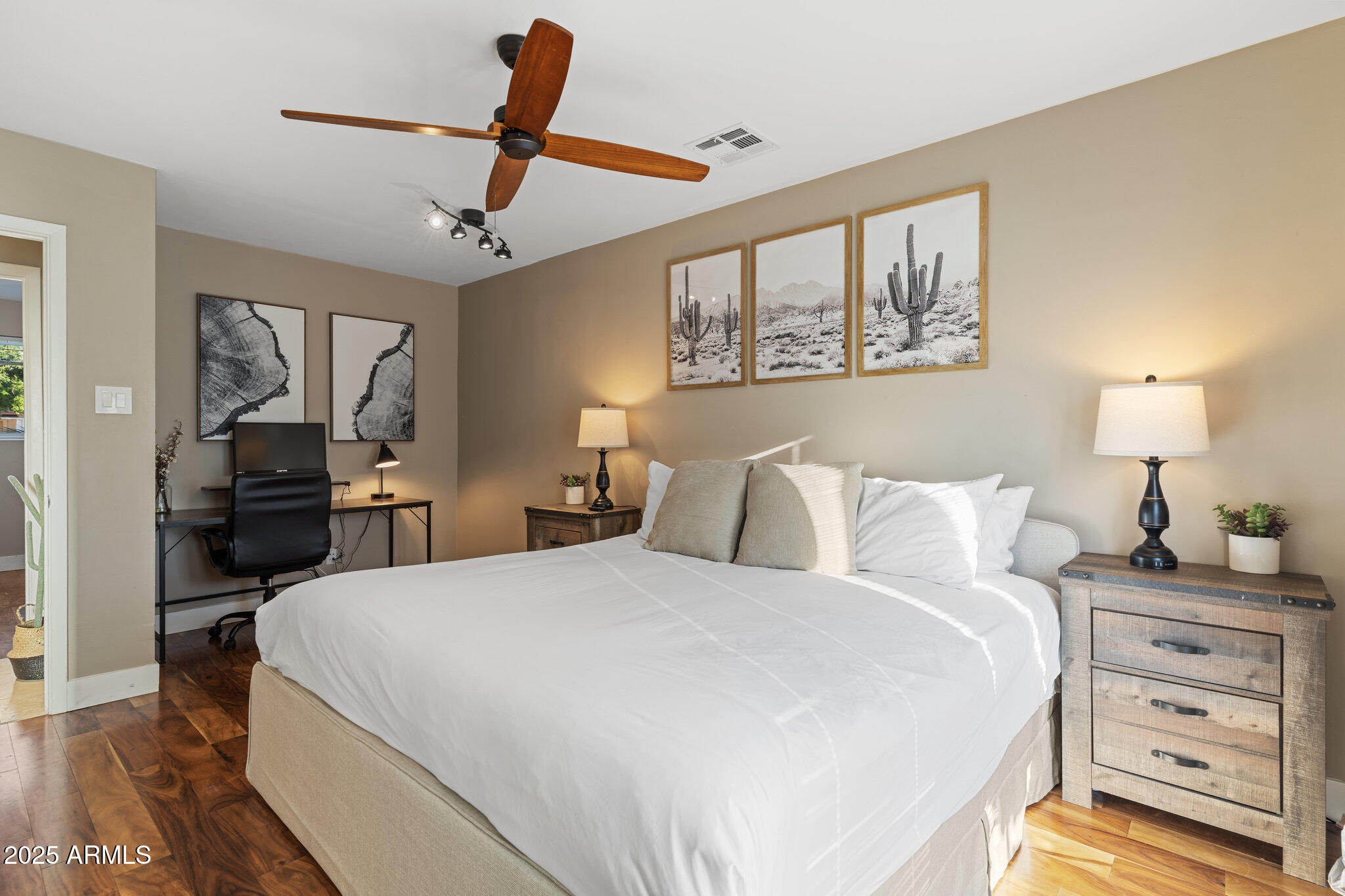 8507 E MONTECITO Avenue