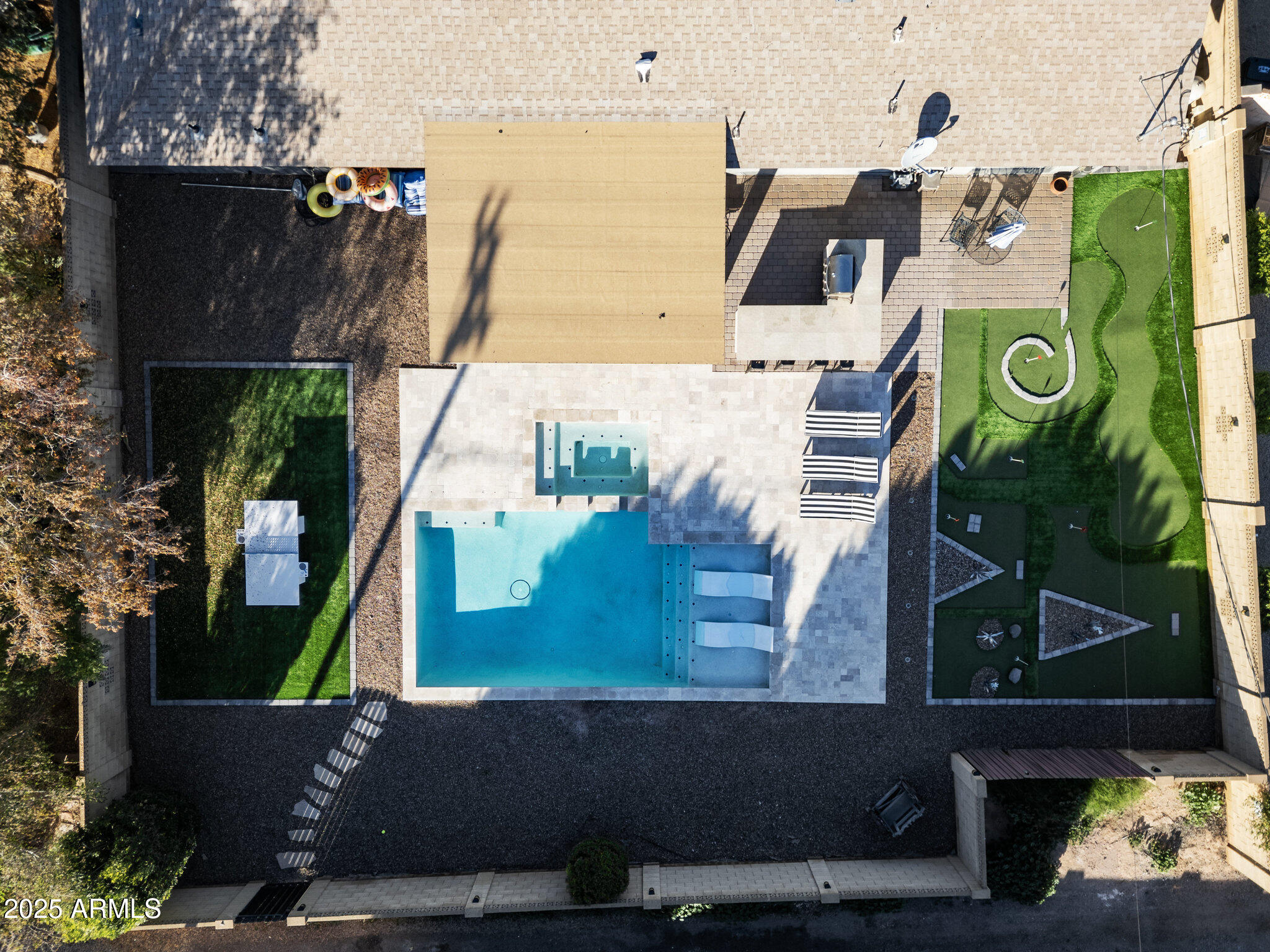 8507 E MONTECITO Avenue