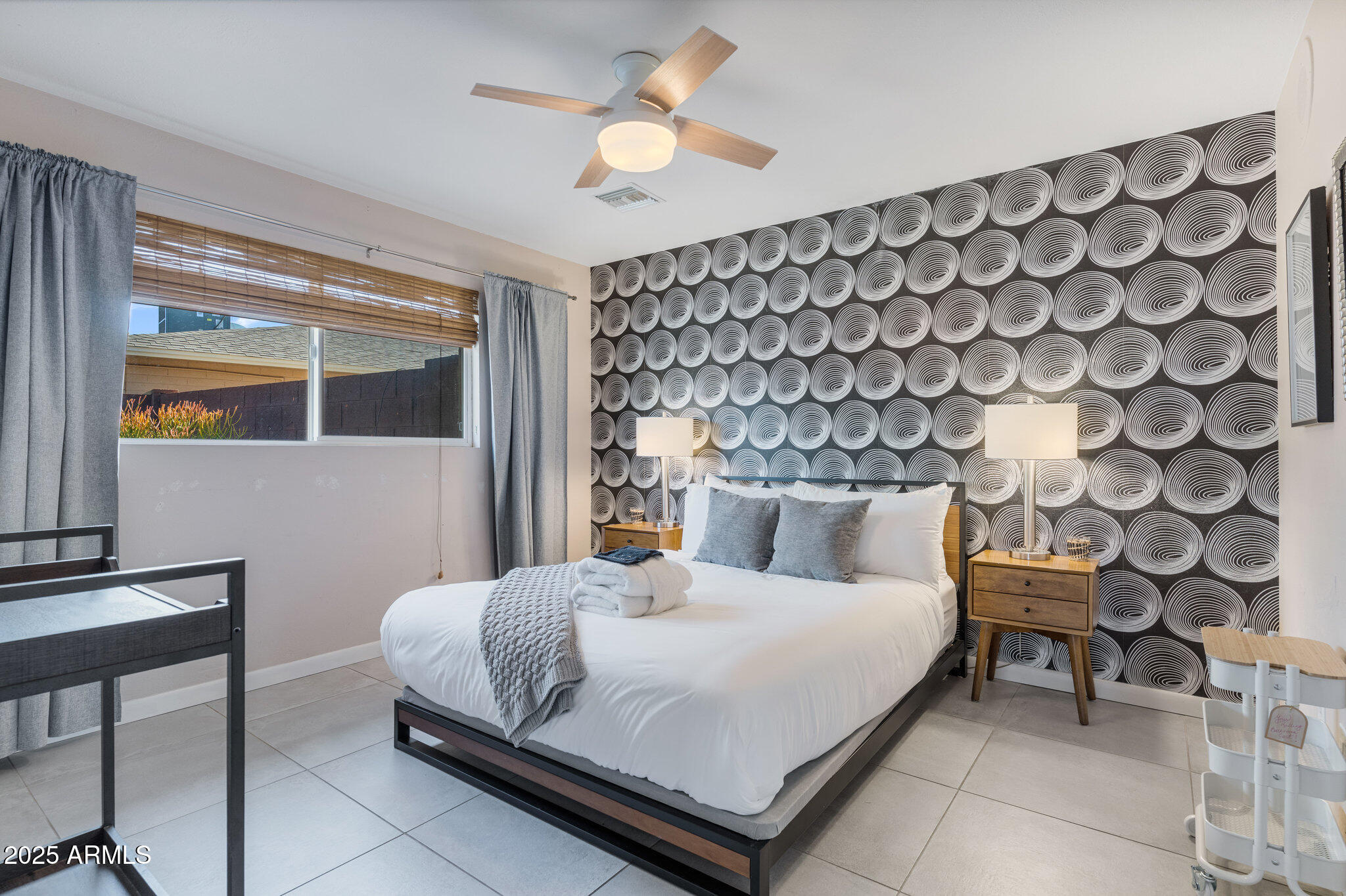 8450 E MONTECITO Avenue