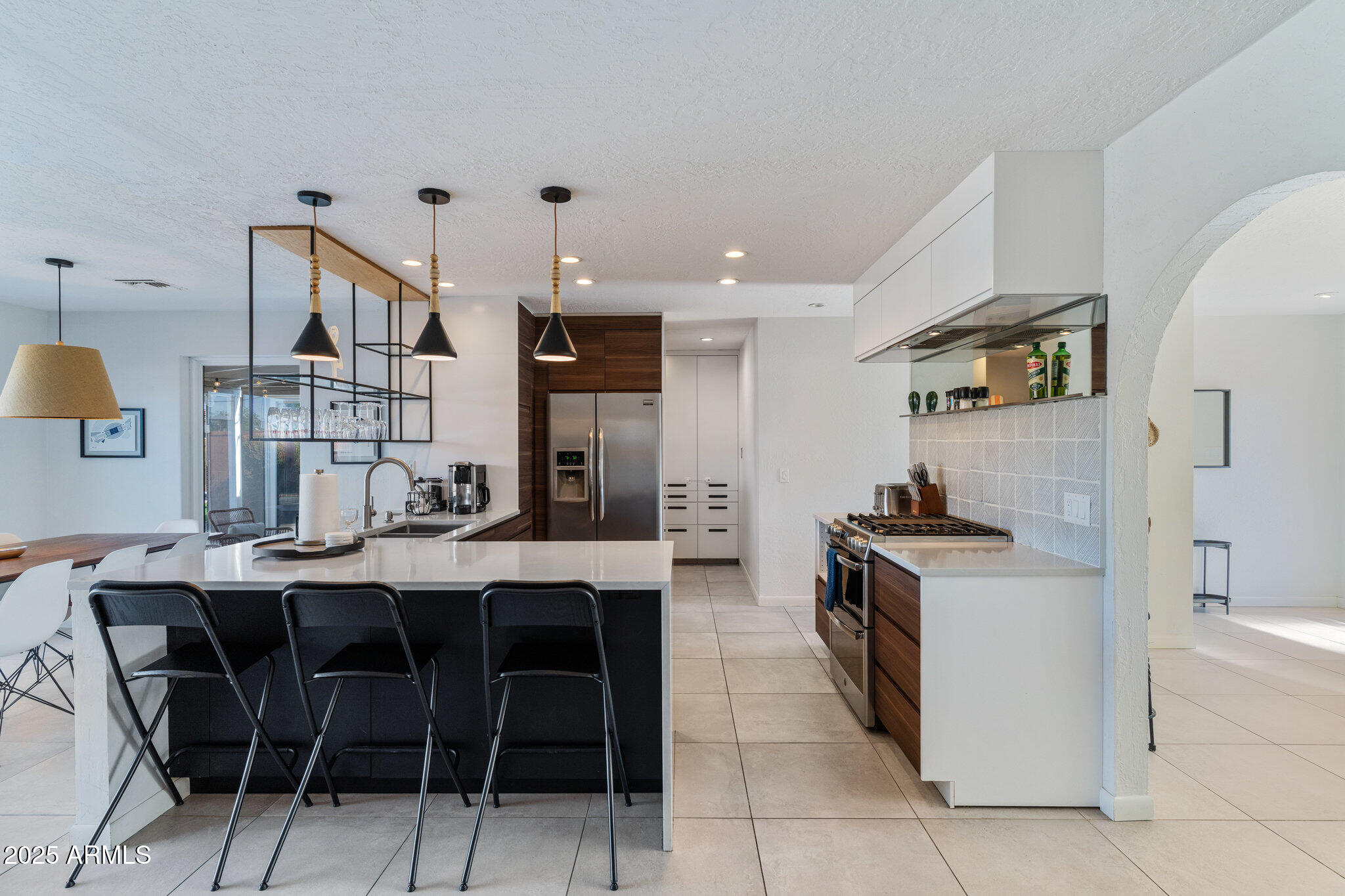 8450 E MONTECITO Avenue