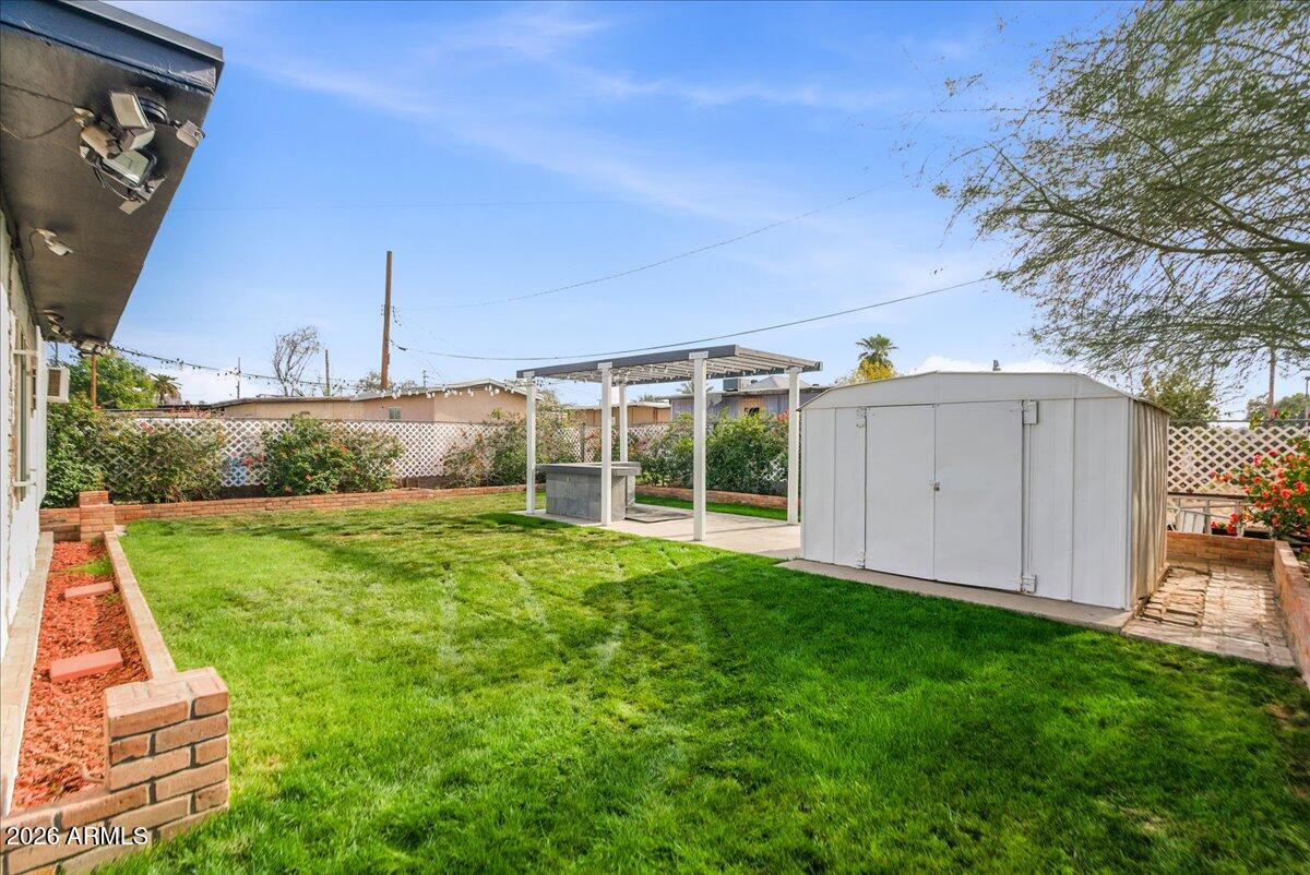 1521 W GARFIELD Street