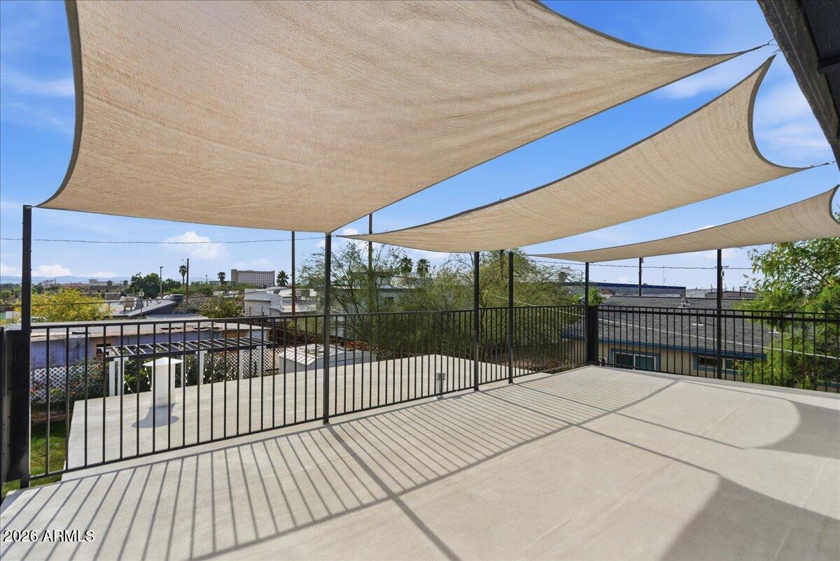 1521 W GARFIELD Street