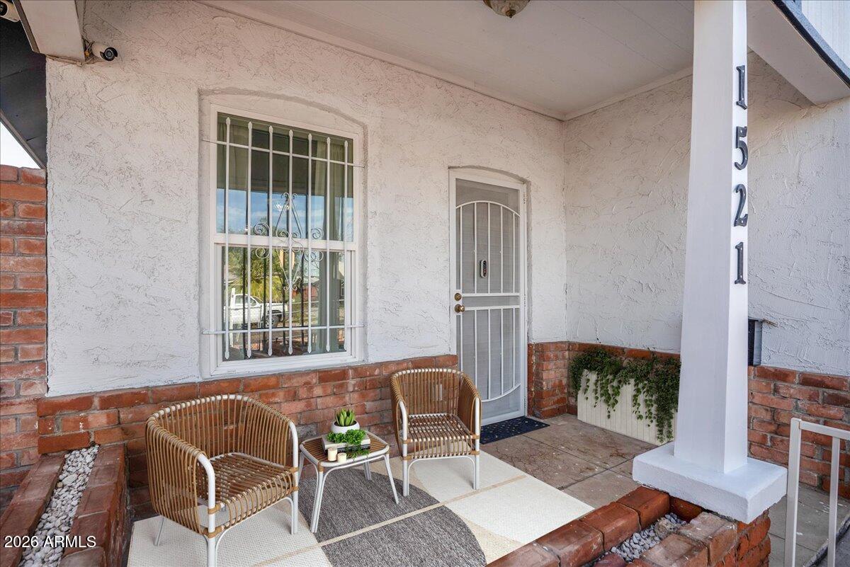 1521 W GARFIELD Street