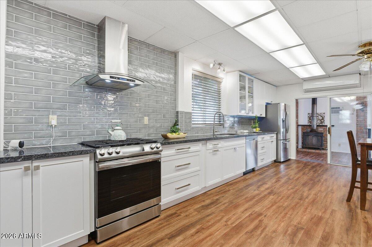 1521 W GARFIELD Street