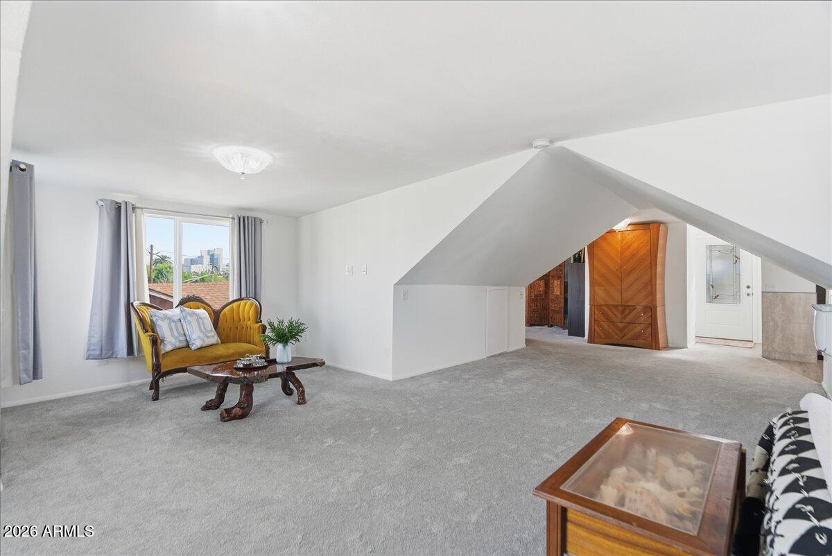 1521 W GARFIELD Street