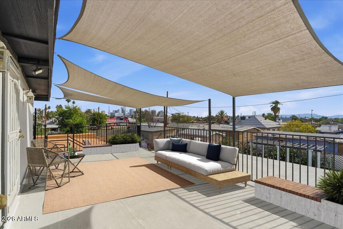 1521 W GARFIELD Street