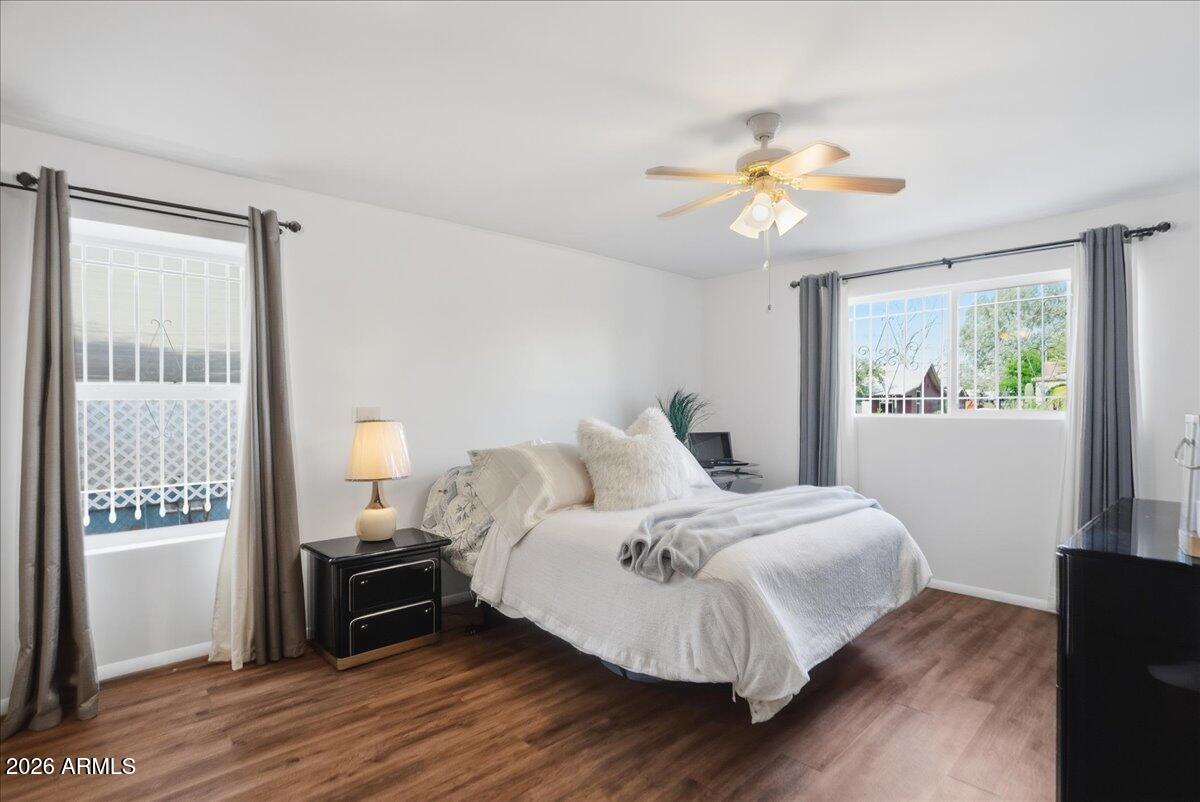 1521 W GARFIELD Street