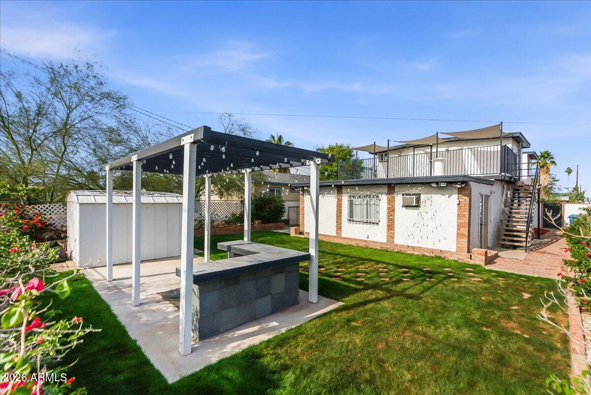 1521 W GARFIELD Street