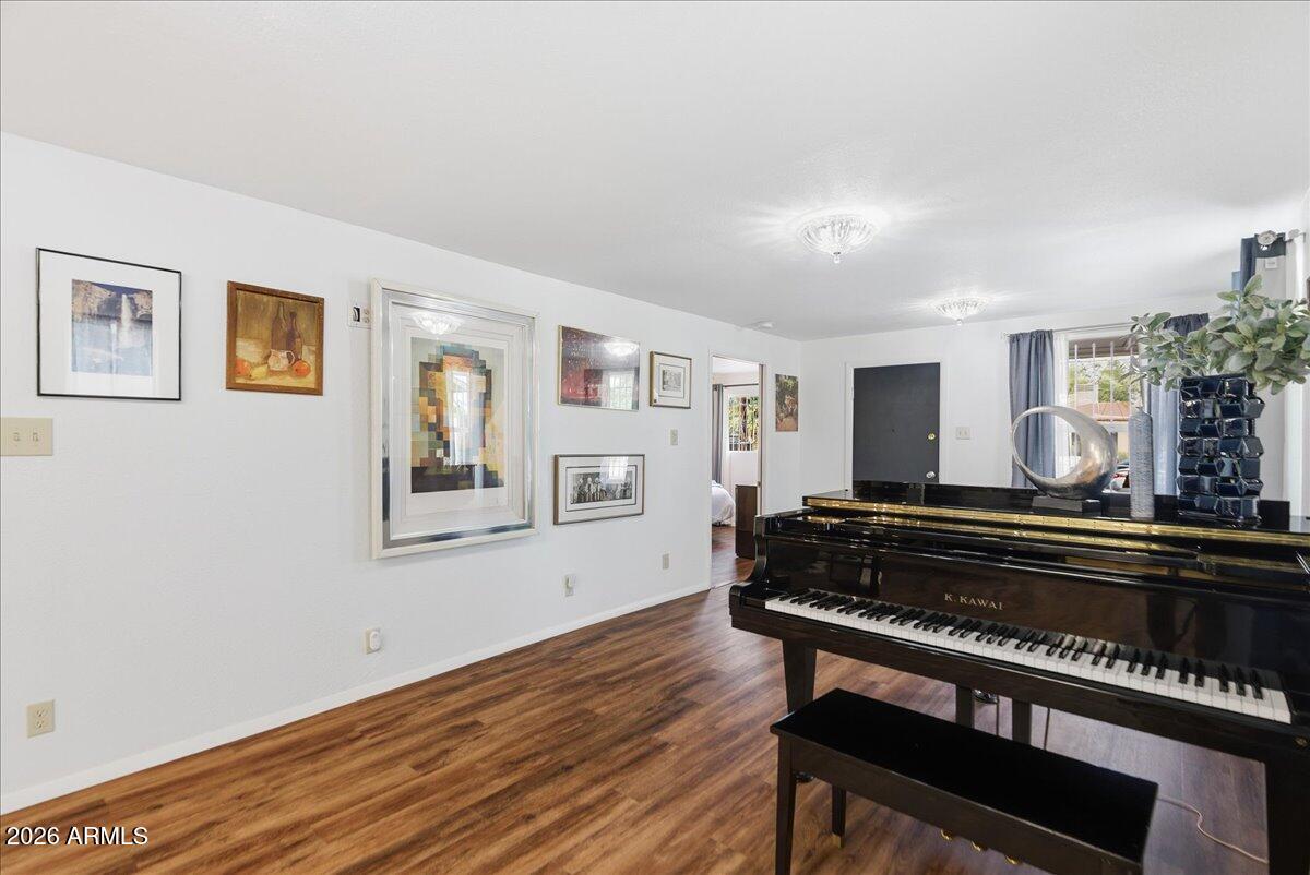 1521 W GARFIELD Street