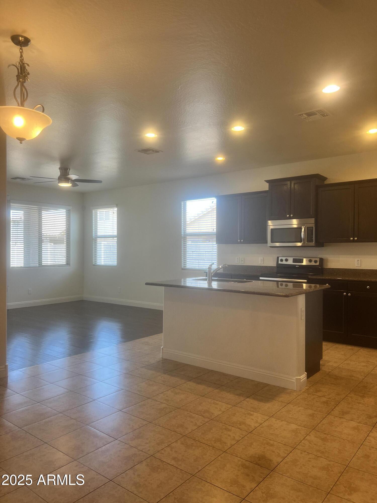36018 N RICHARDSON Drive