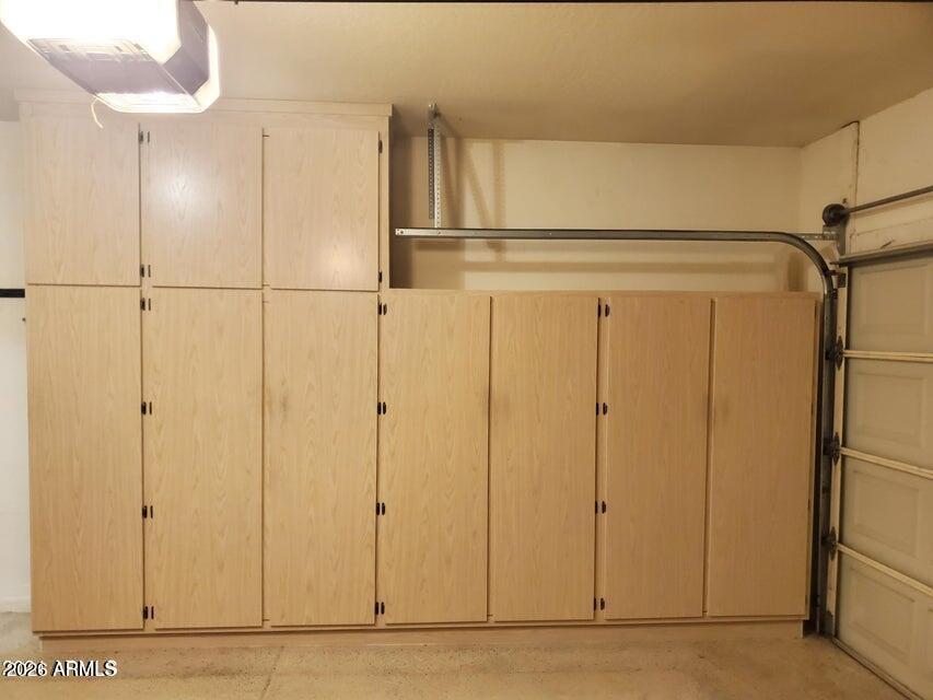 1848 E CHILTON Drive