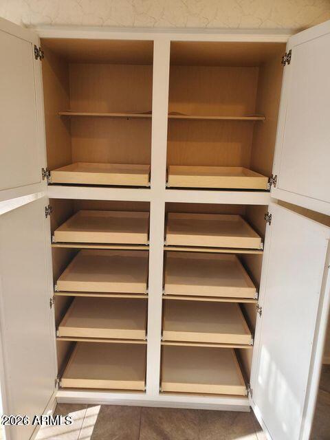 1848 E CHILTON Drive