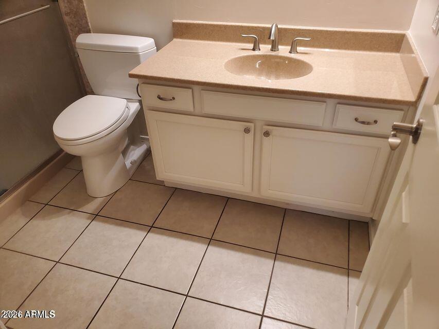 1848 E CHILTON Drive