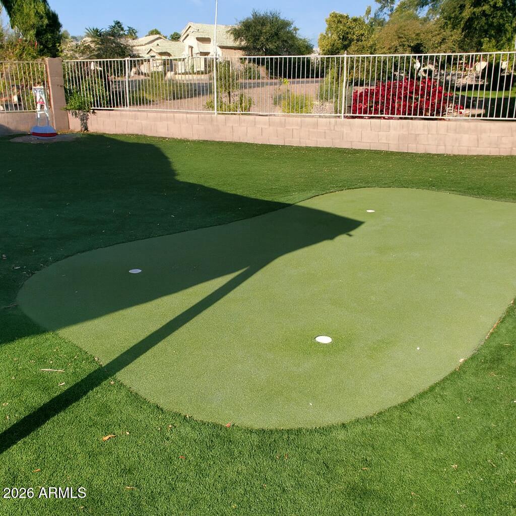 1848 E CHILTON Drive