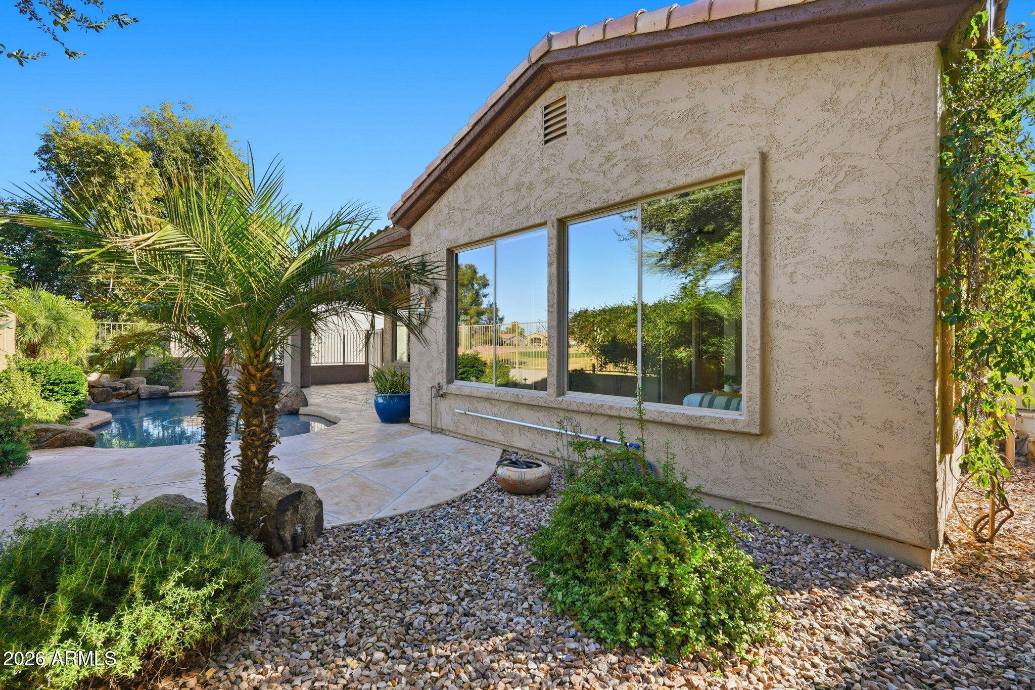 4548 E NIGHTINGALE Lane