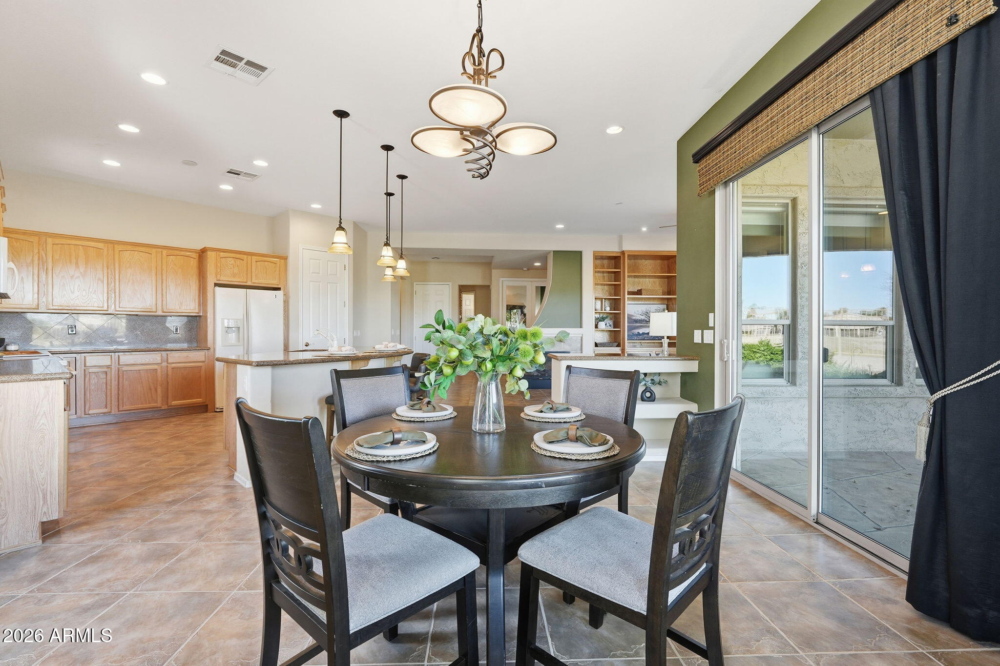 4548 E NIGHTINGALE Lane