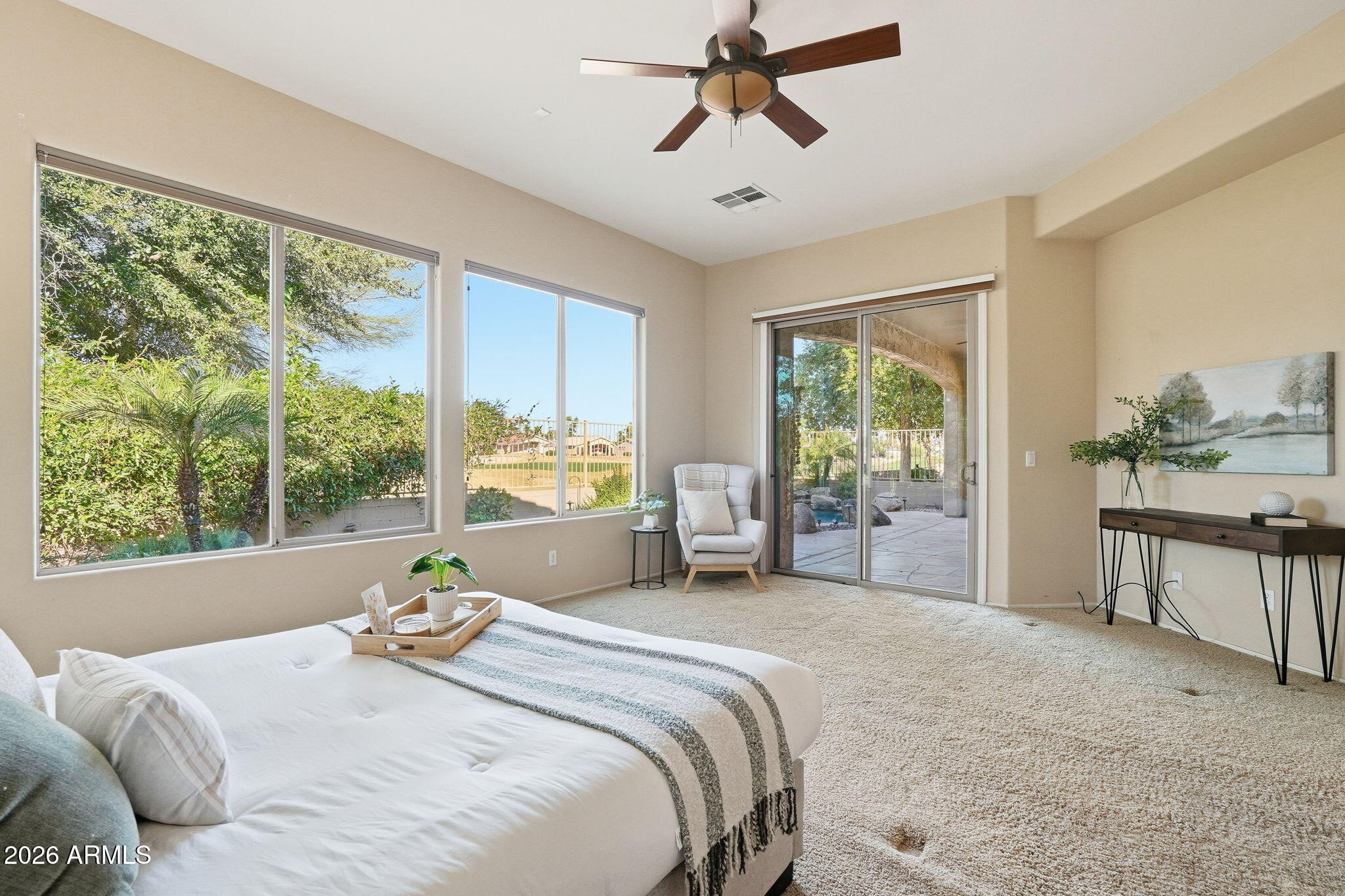 4548 E NIGHTINGALE Lane