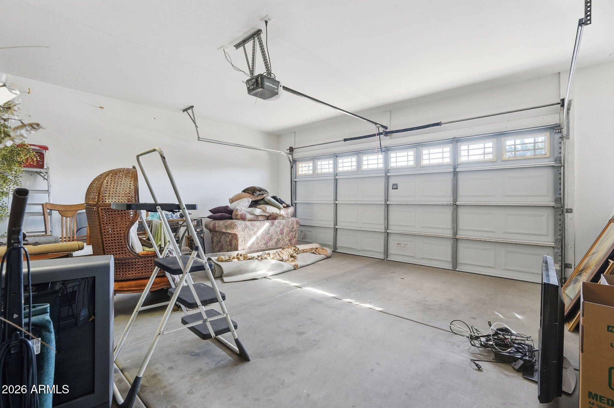 4548 E NIGHTINGALE Lane