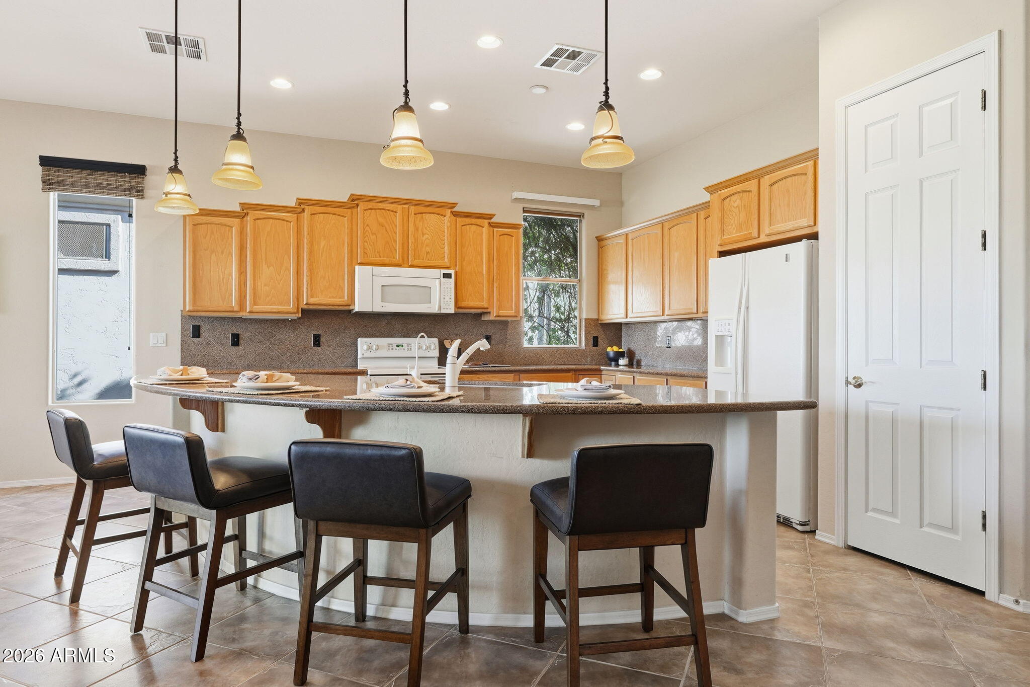 4548 E NIGHTINGALE Lane