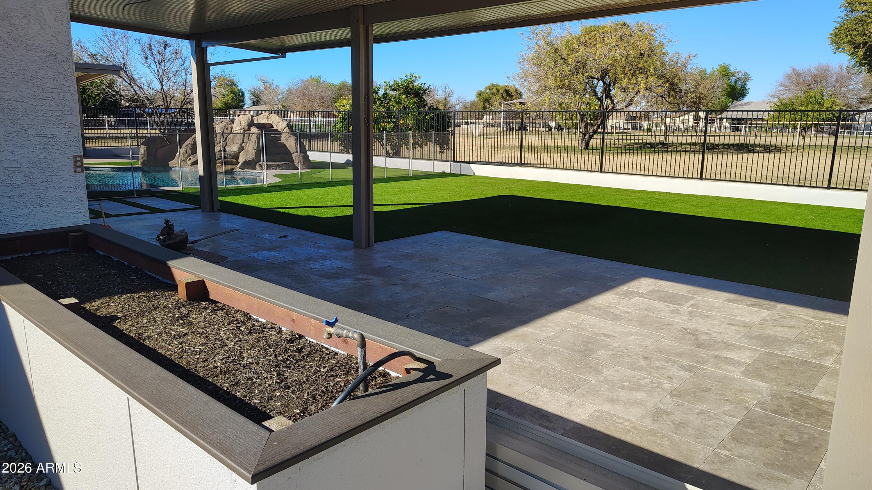 15420 E VIA DEL RANCHO