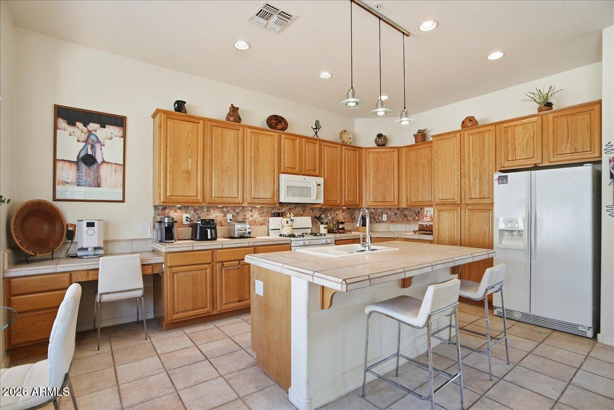 9220 N BROKEN BOW