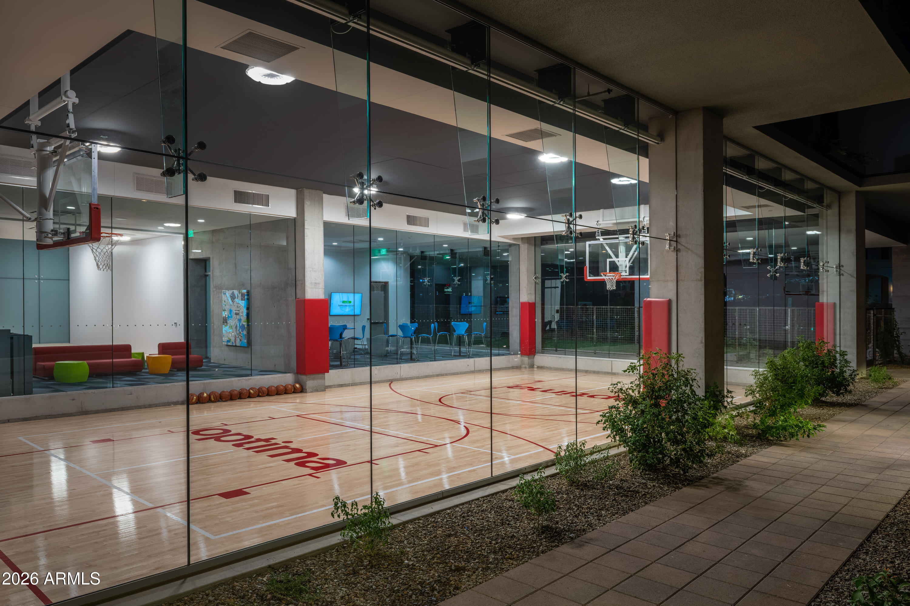 7180 E KIERLAND Boulevard 504