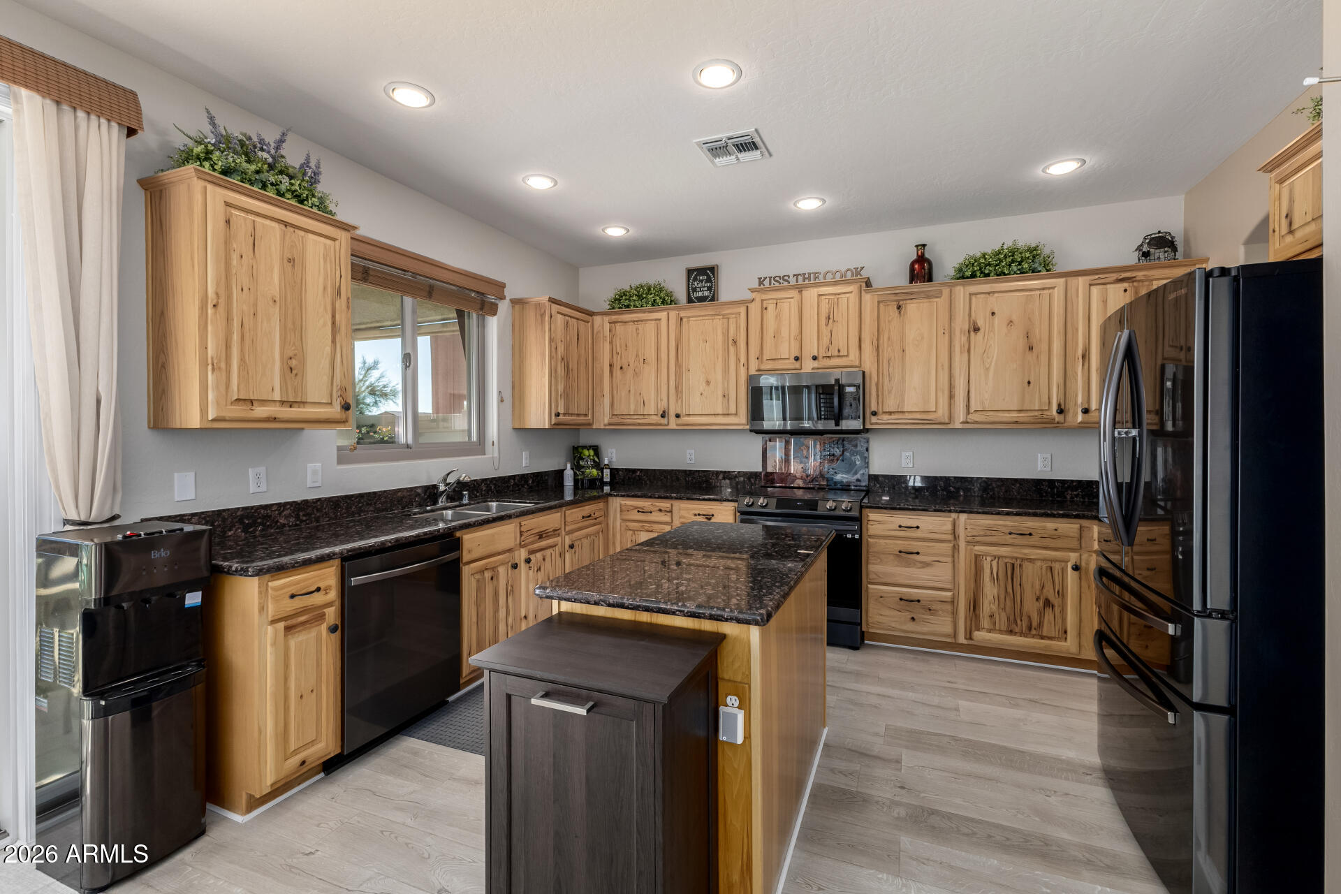 4107 S HACKBERRY Trail